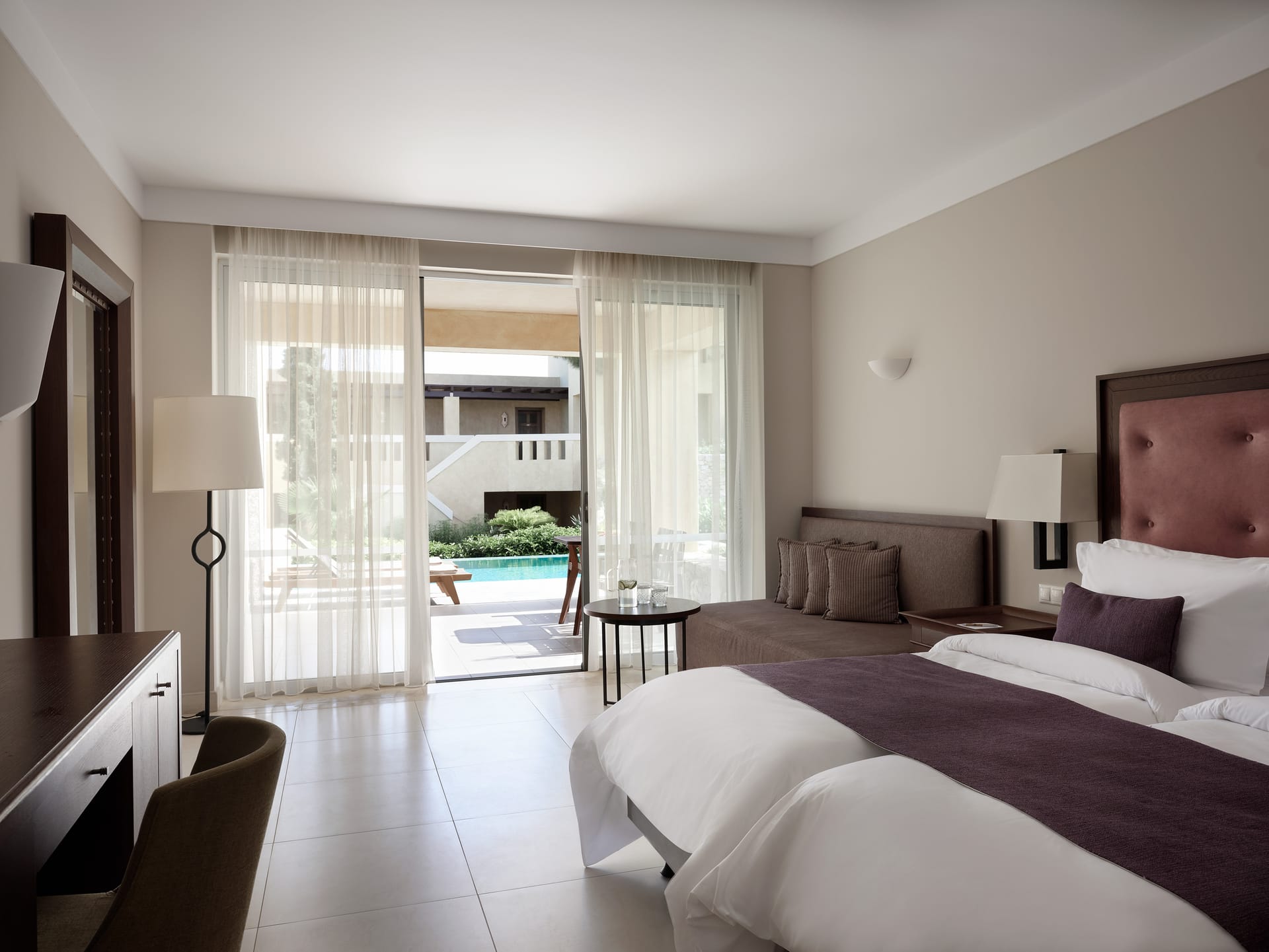 Twin / Double Room with Plunge Private Pool Inland View