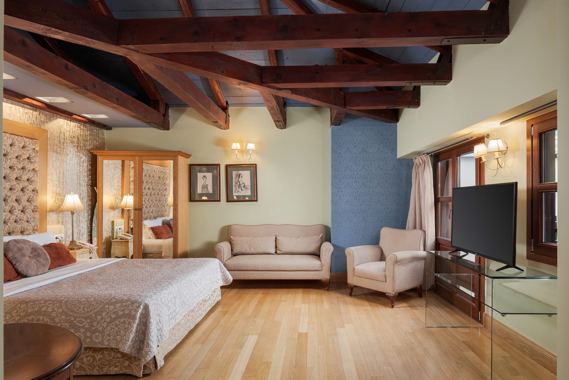 Comfort Suite with Atrium View