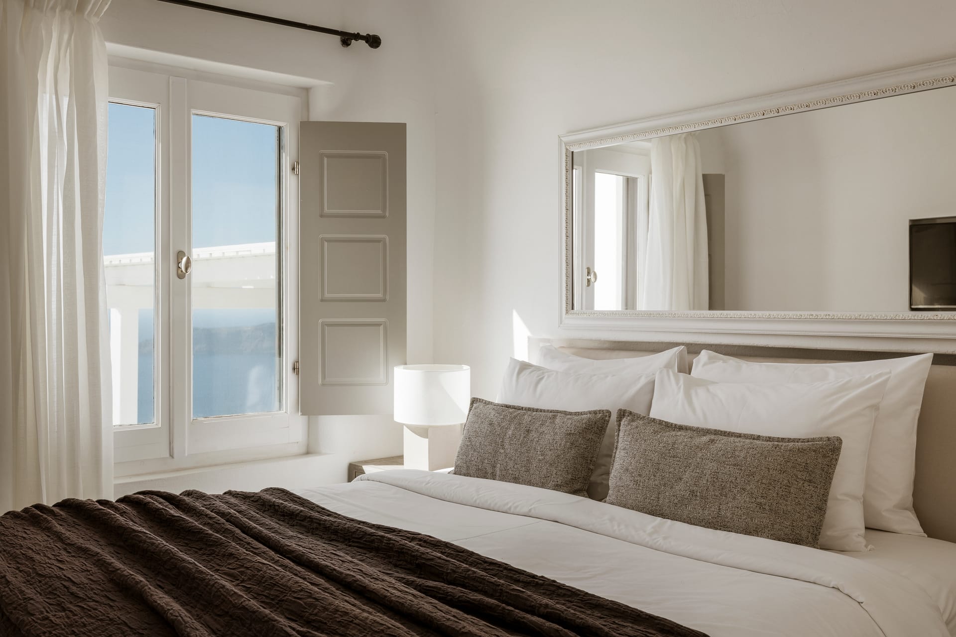 Aqua Luxury Suites Santorini - DBL - 6