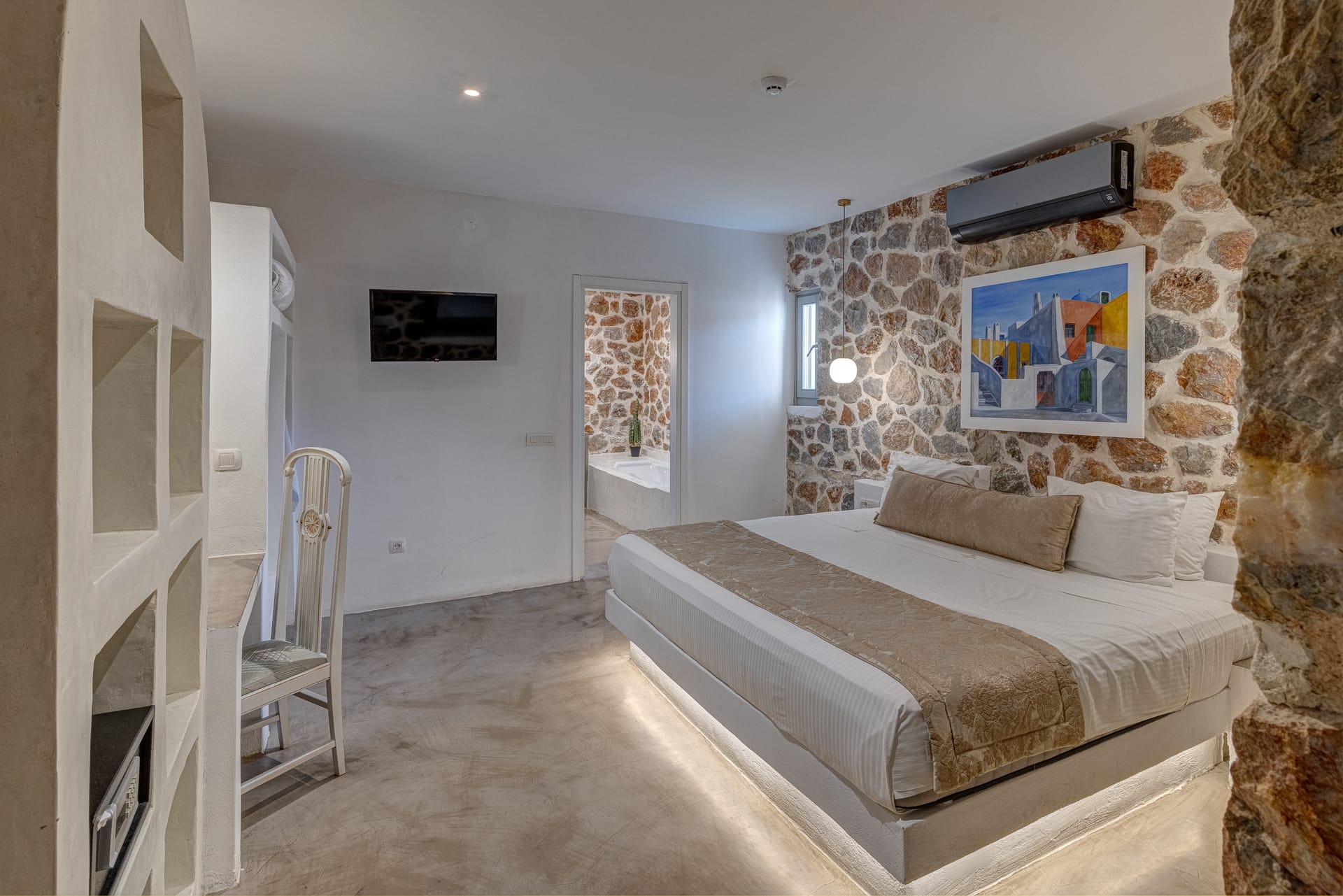 Exclusive Villa with private pool and volcanic hill view