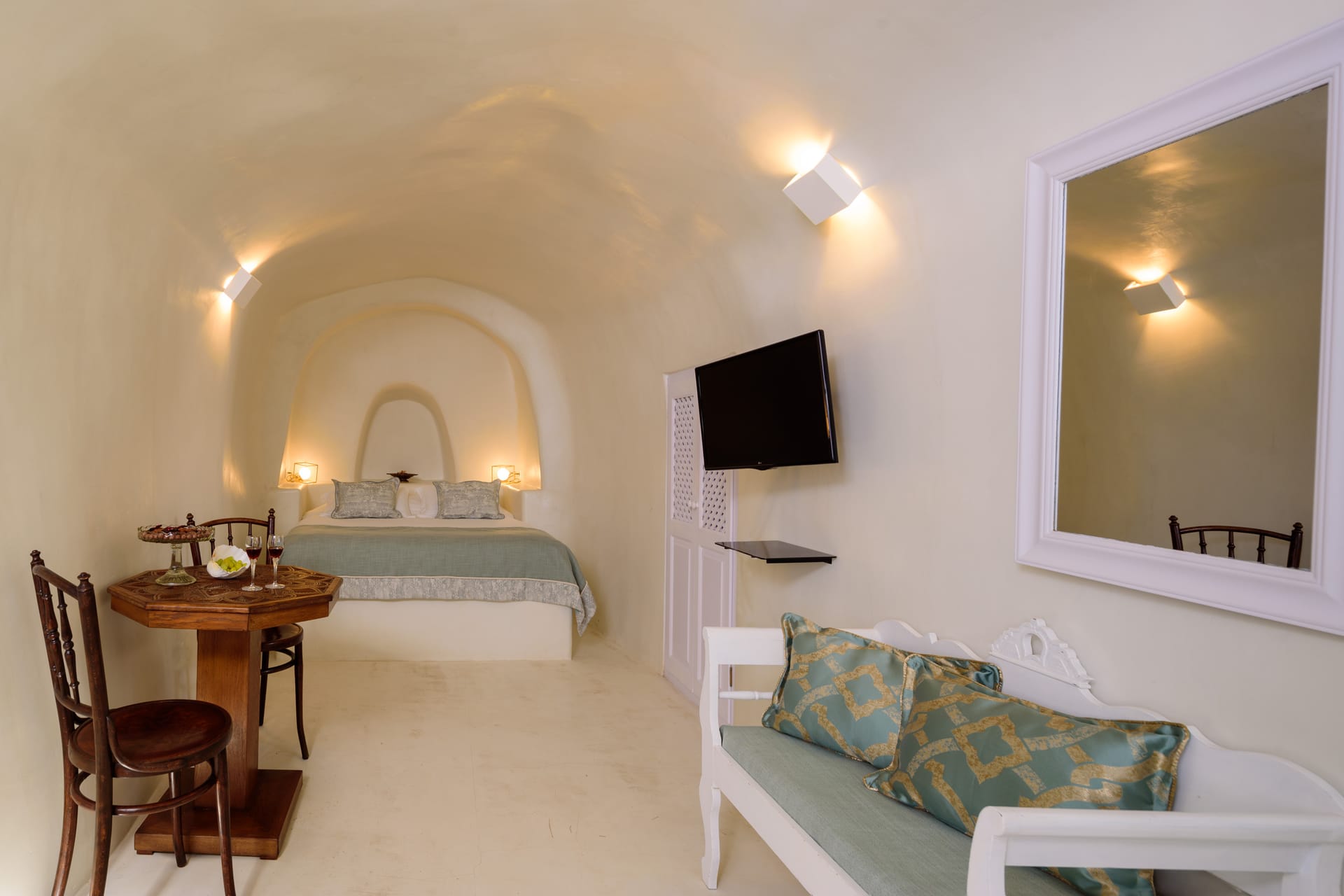 Fanari Villas Santorini - CAVE - 6