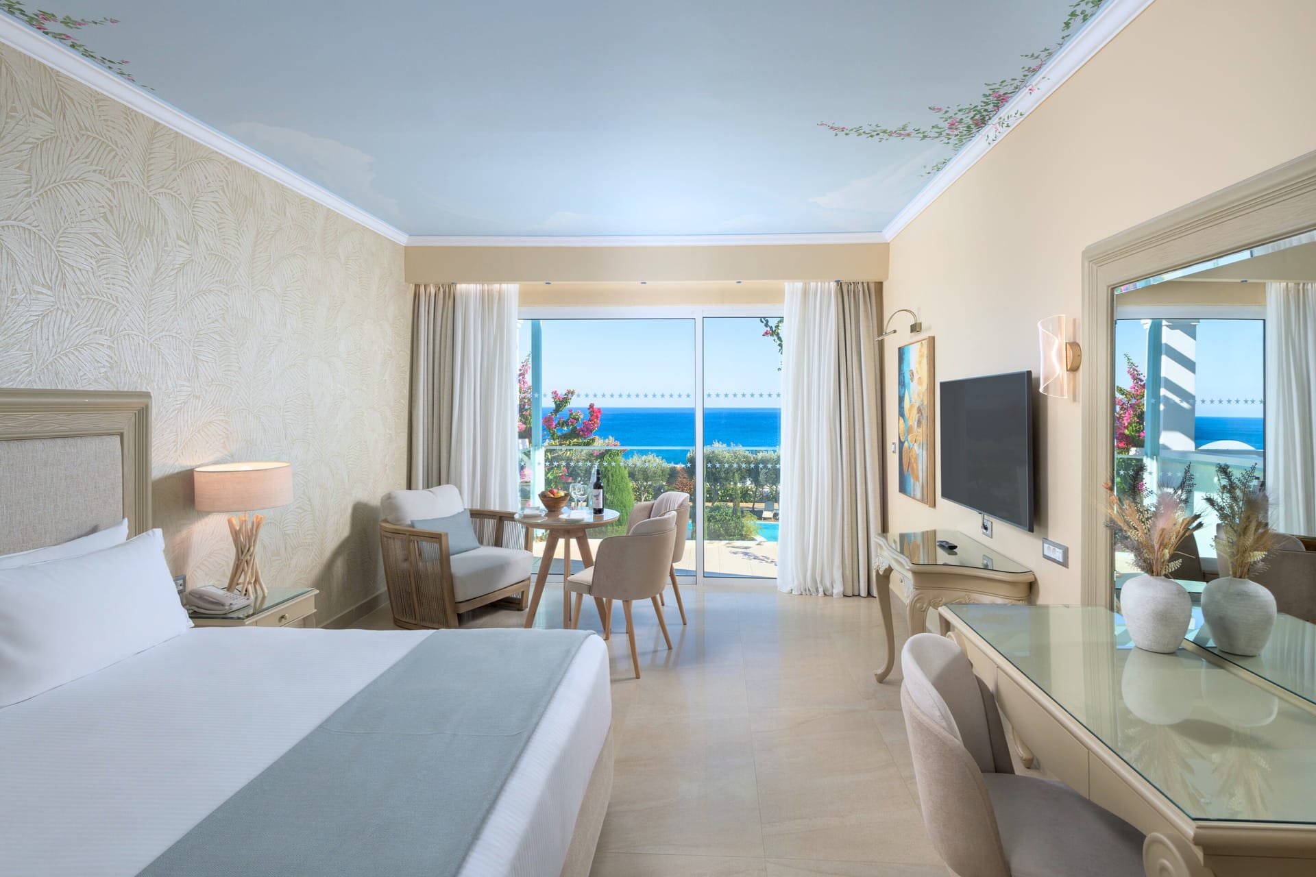 Deluxe Family Suite Sea View
