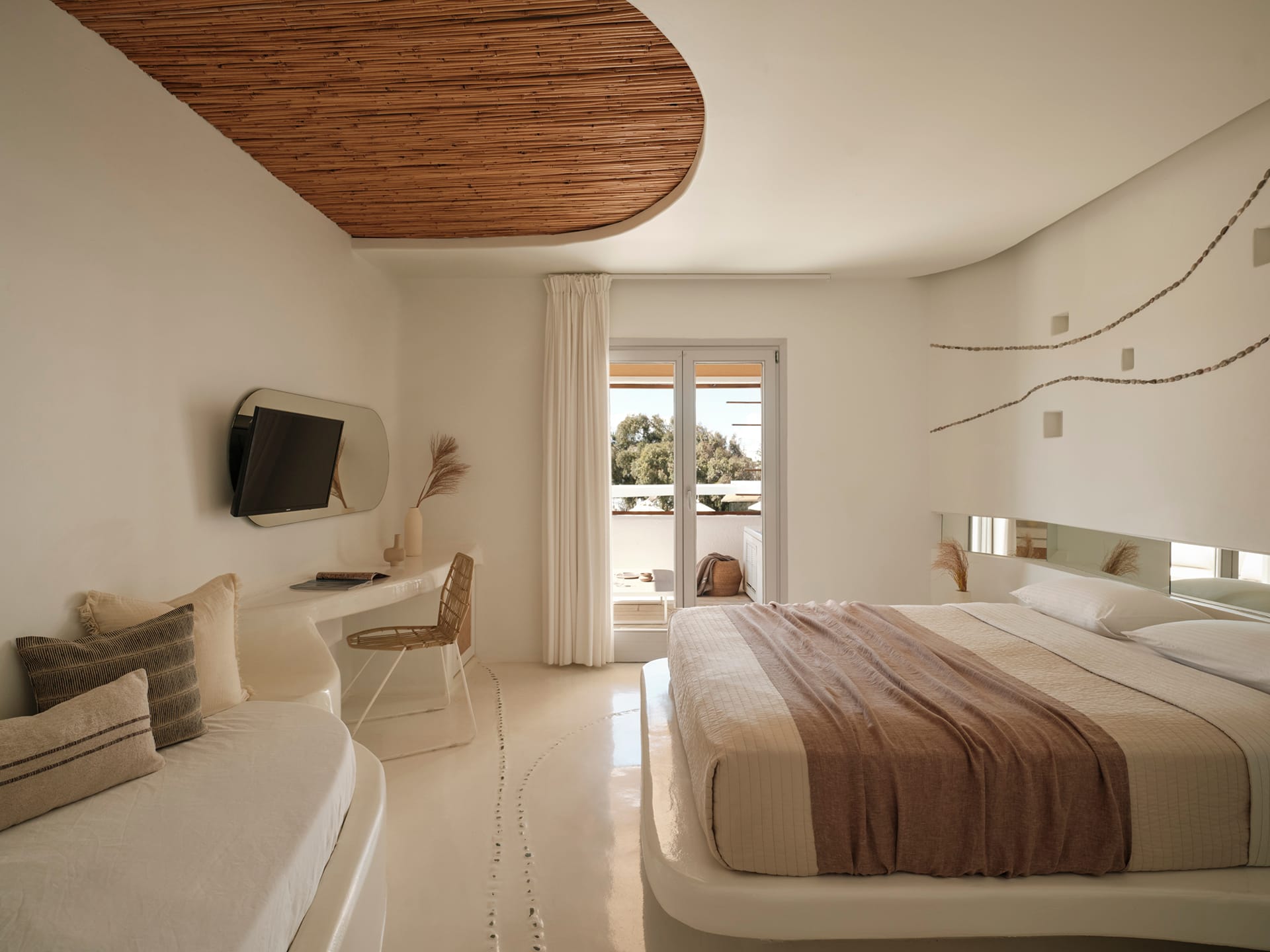 Cocoon Room | Pool View Jacuzzi