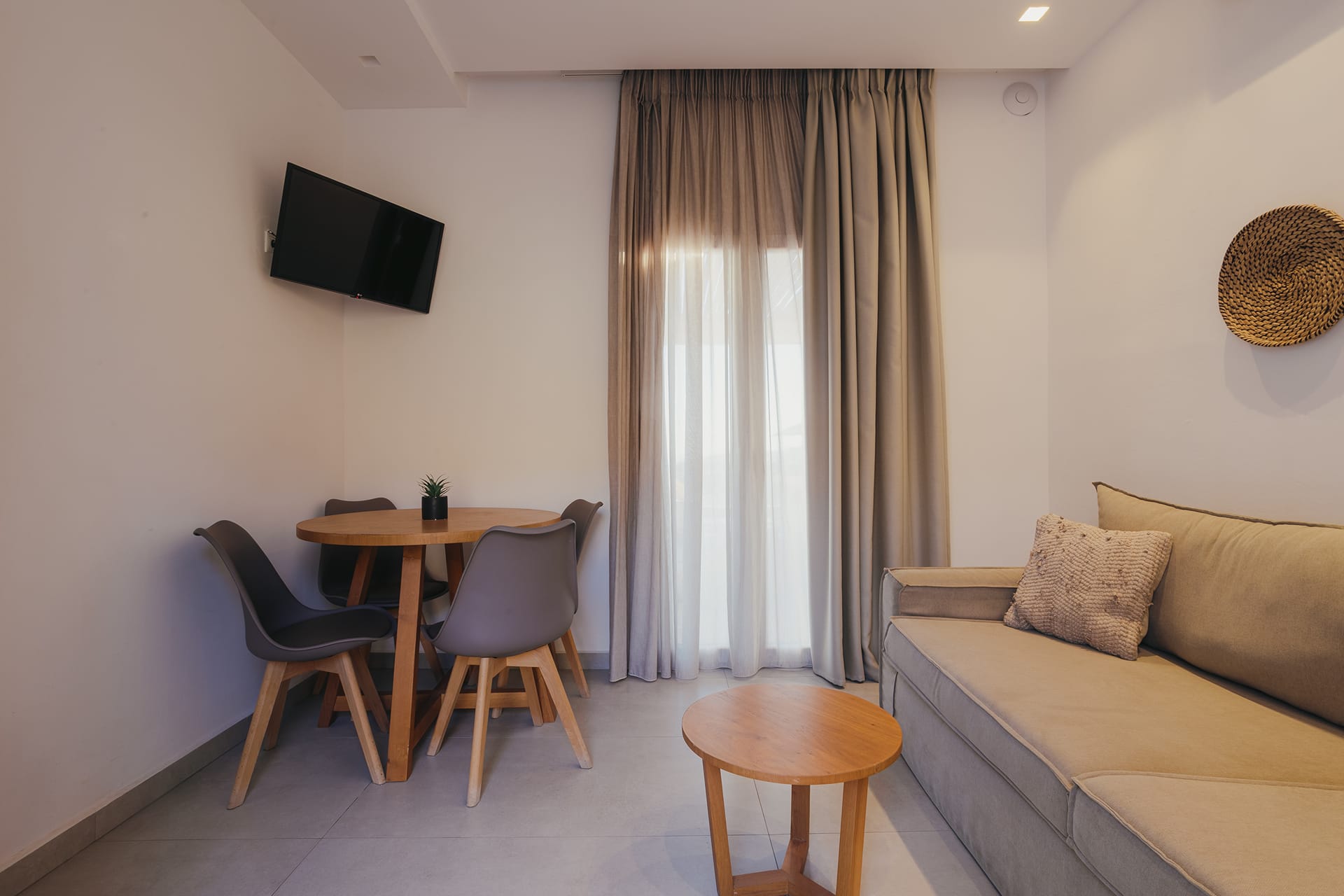 Evi Suites & Villas - JNR - 6