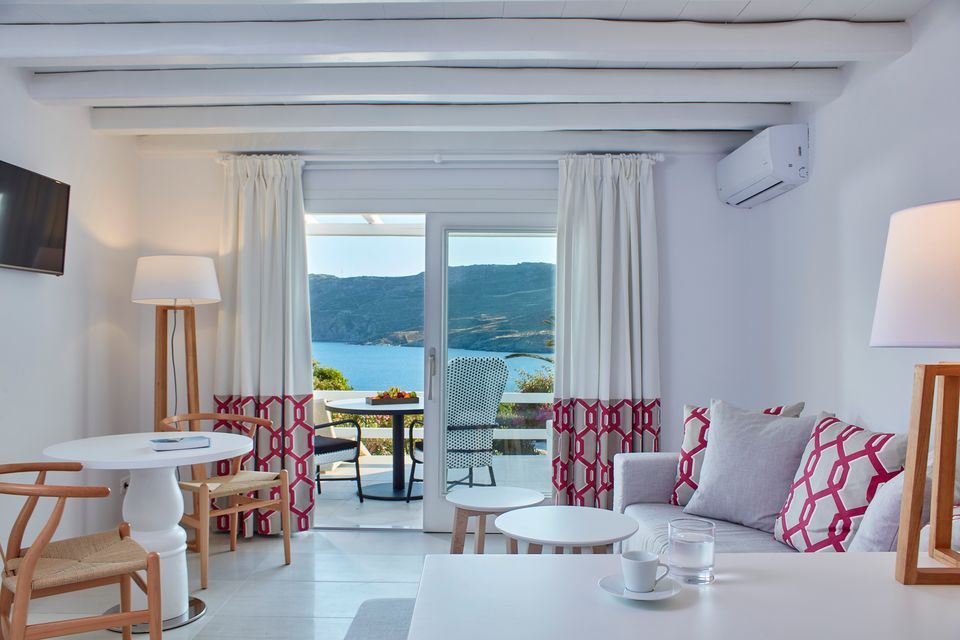Archipelagos Sea View Suite & Outdoor Jacuzzi