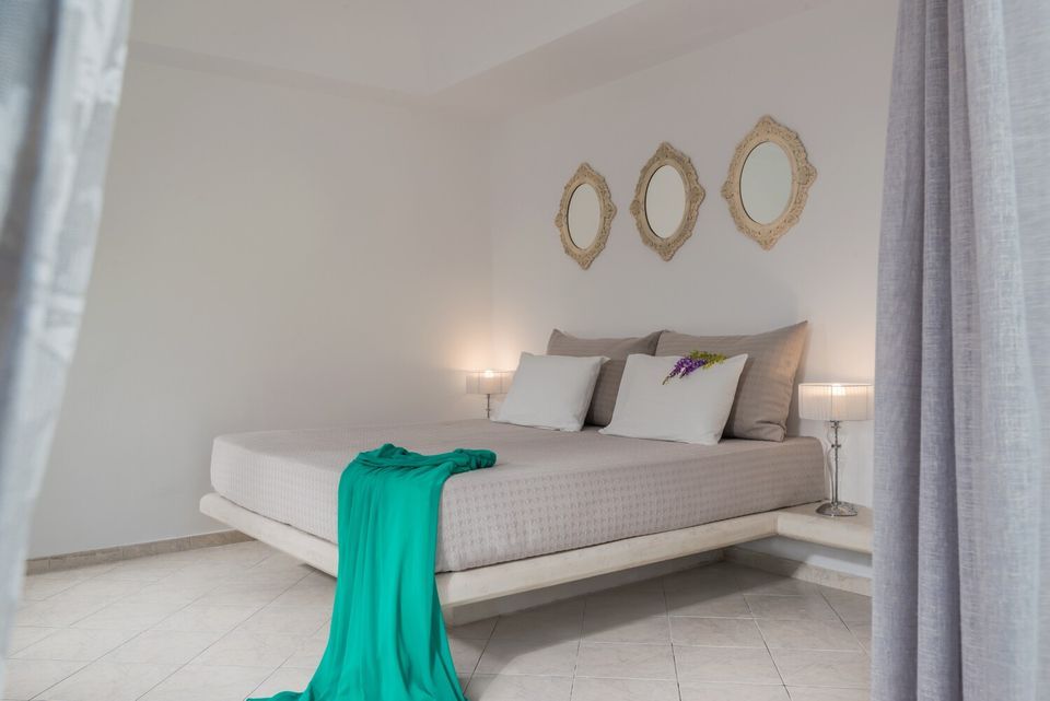 Deluxe Triple Room with Outdoor Jetted Tub