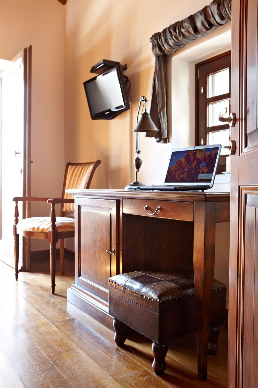 Petritis Guest House - GMR - 3