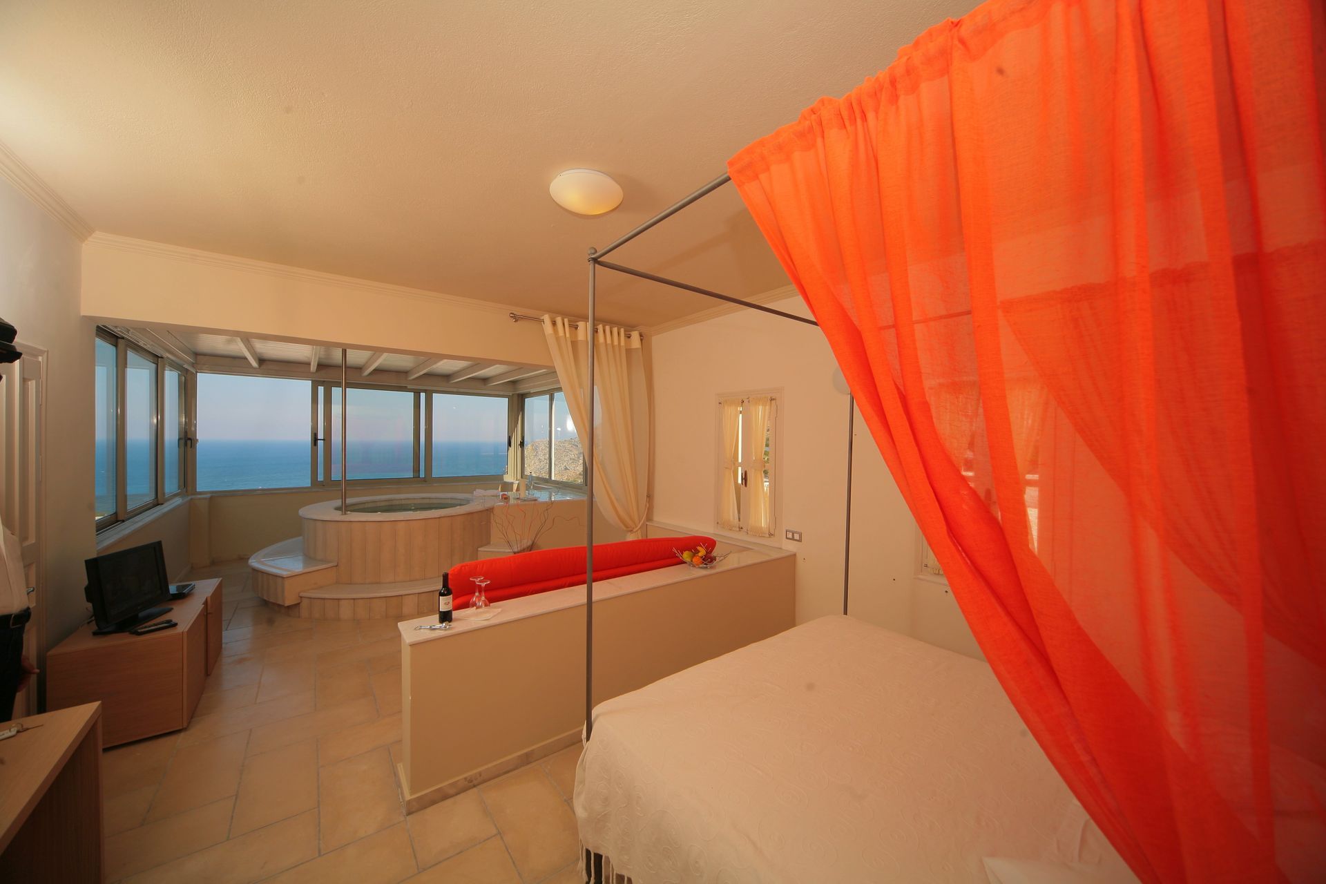 Royal Suite with Private Indoor Jacuzzi