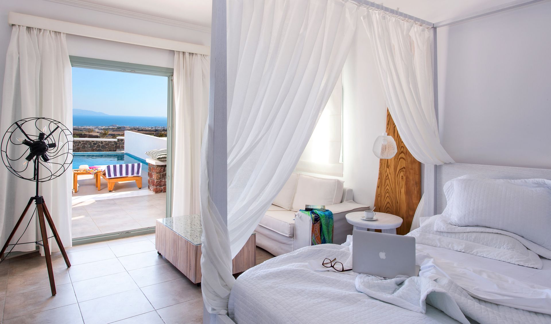 Astro Palace Hotel & Suites Santorini - POOLSV - 9