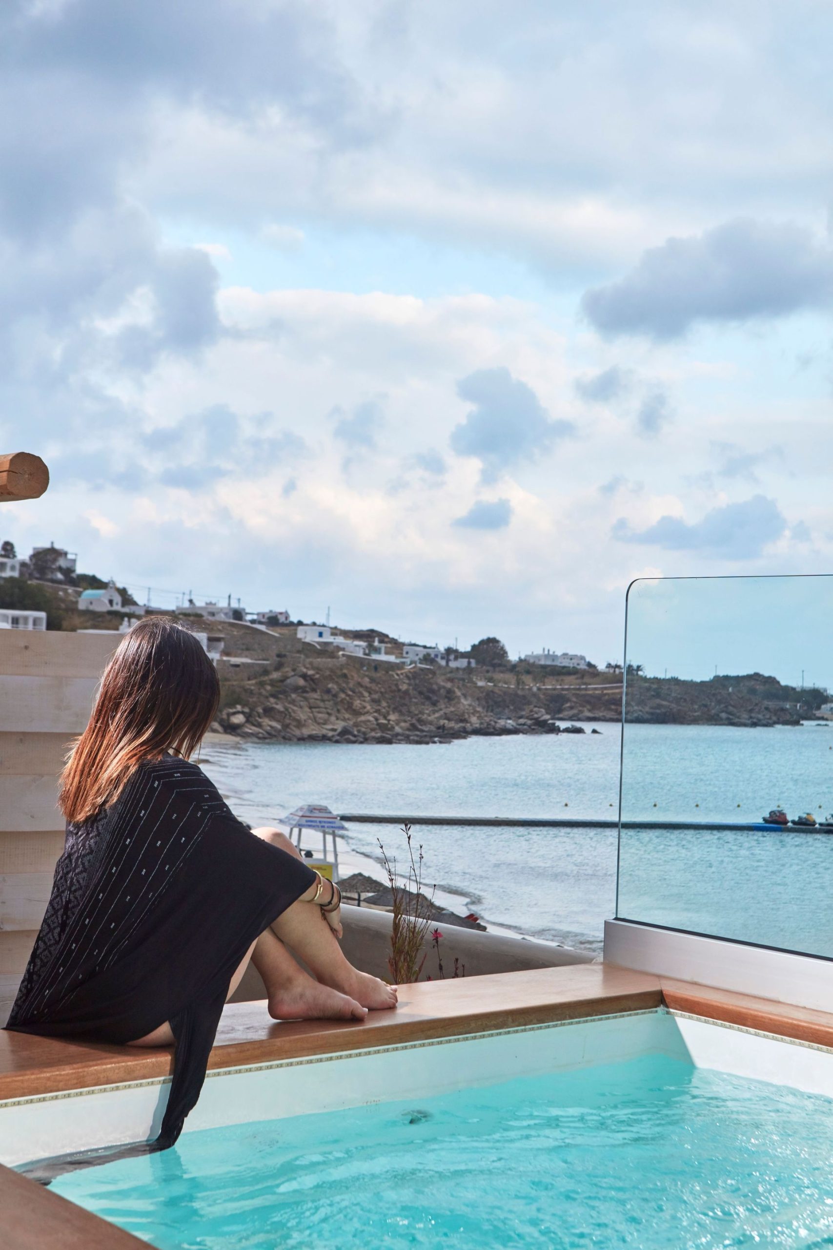 Deluxe Suite with Outdoor Jetted Tub & Sea View