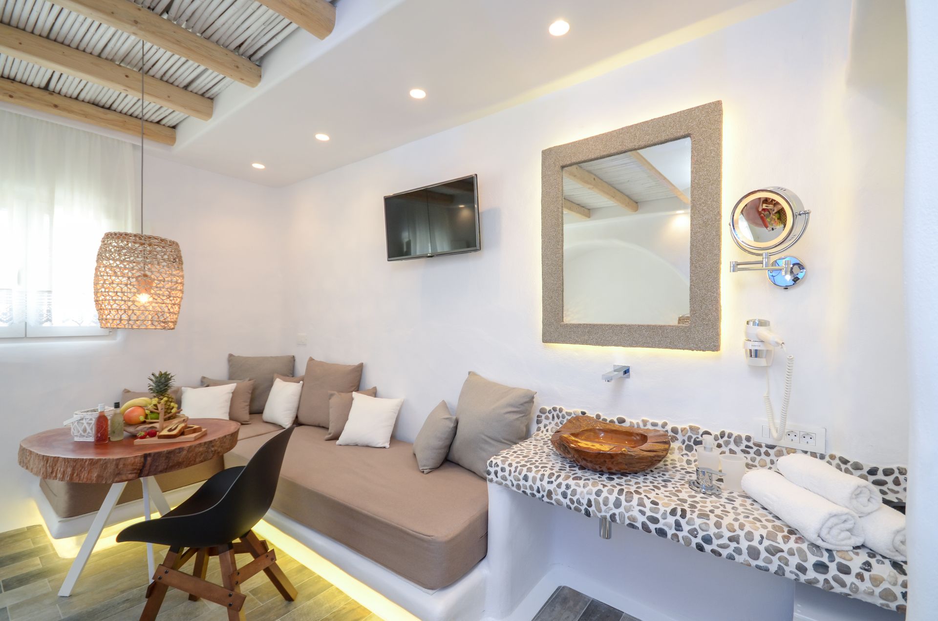 Naxos Island Escape - WHITE - 2