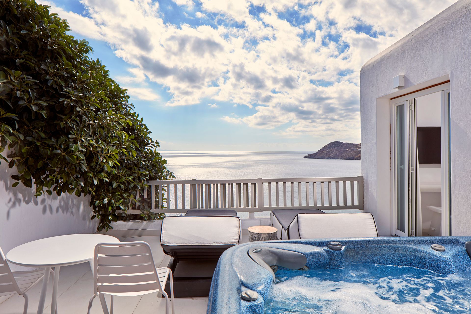 SUPERIOR Room Sea View  with outdoor Jacuzzi