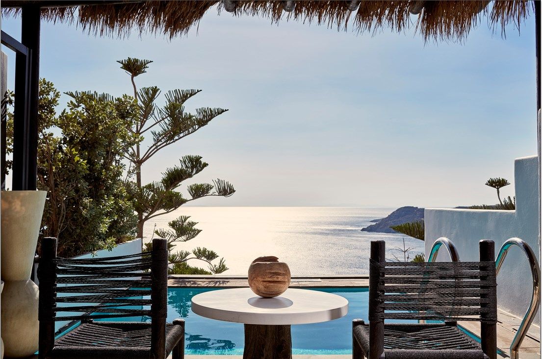 SIGNATURE Retreat Sea View GUESTROOM with Private Pool