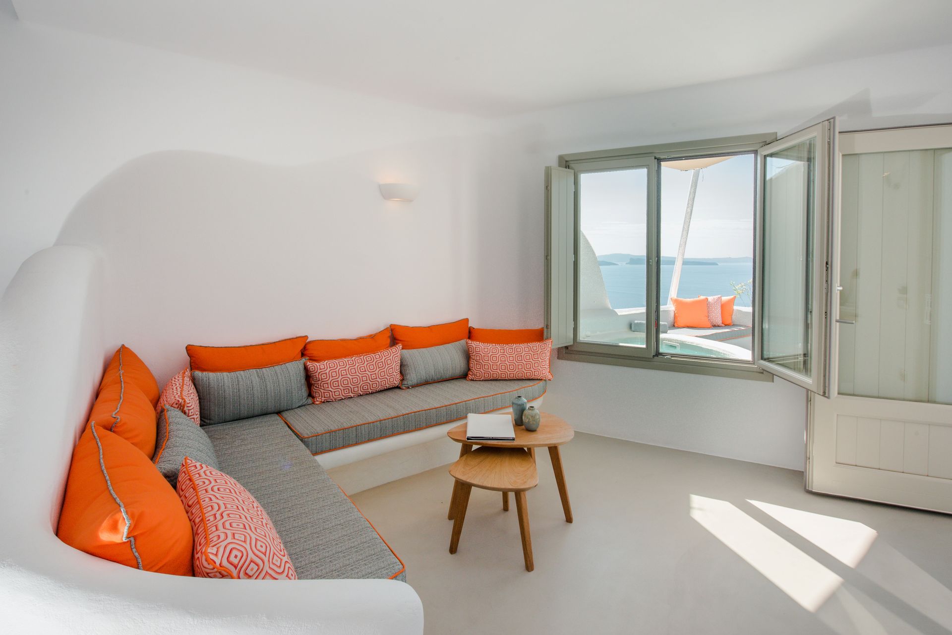 La Perla Villas & Suites - JRS - 5