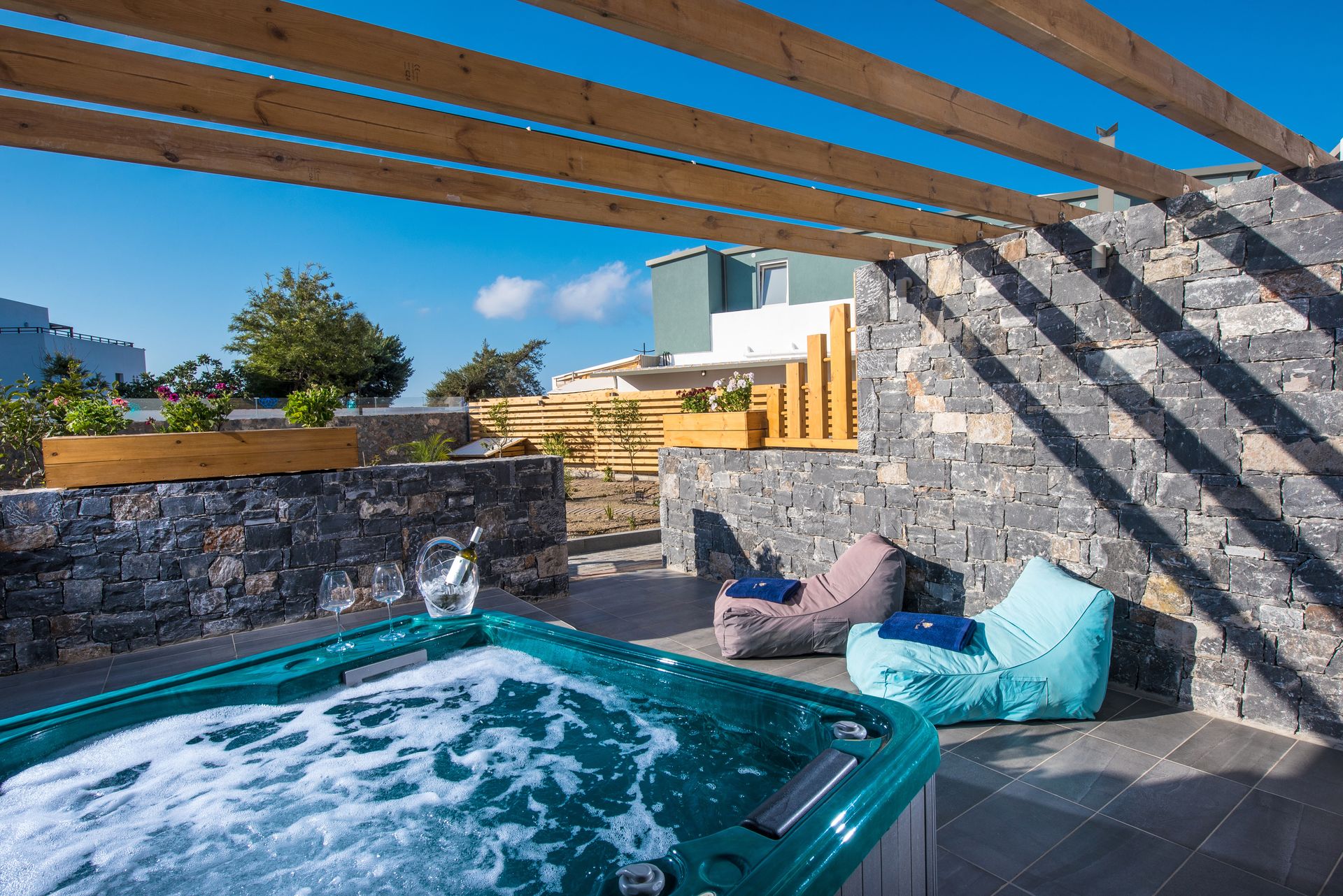 Lux Studio with Jacuzzi