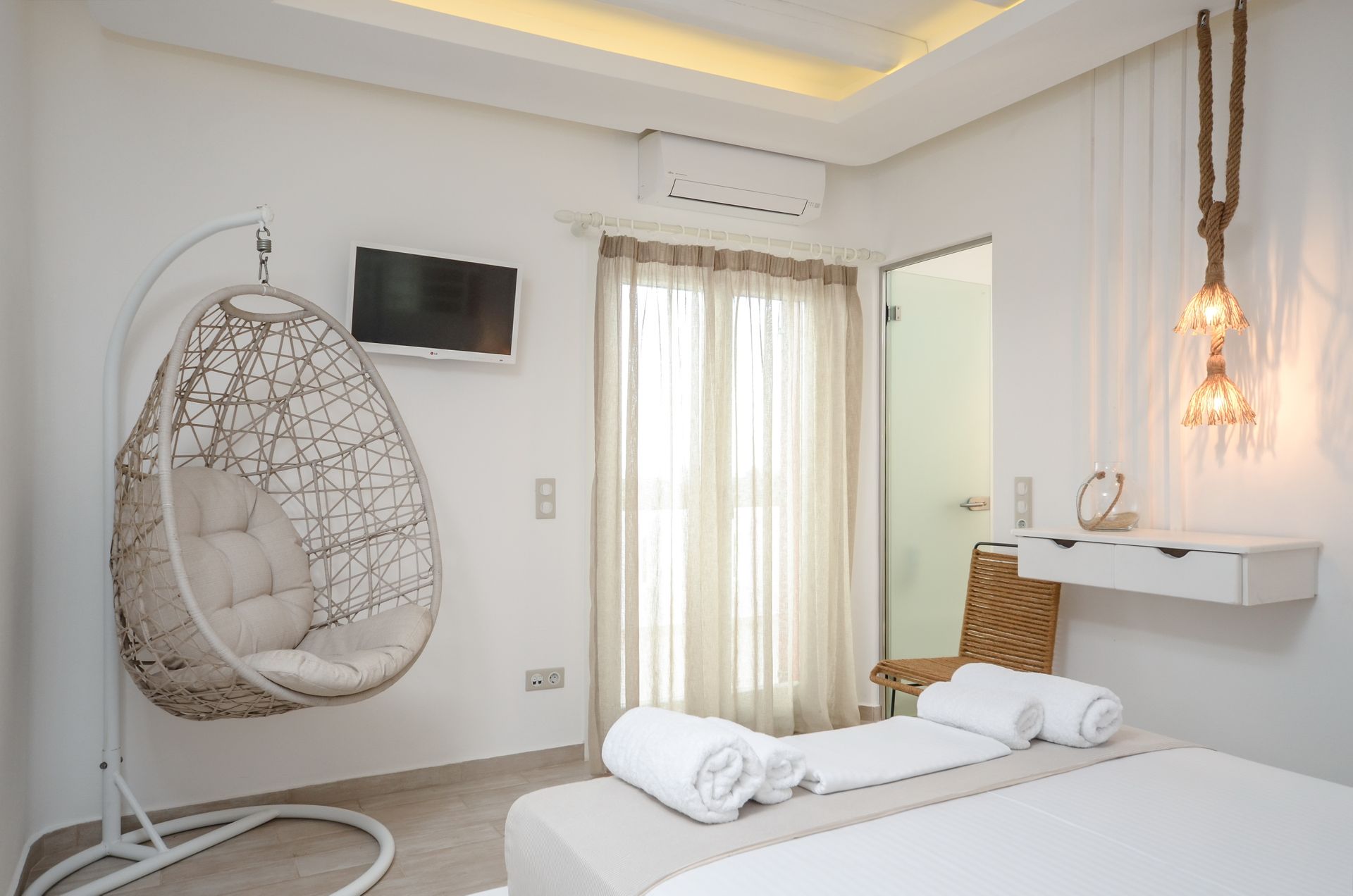 Depi’s Luxury Villas - BLUEV - 3