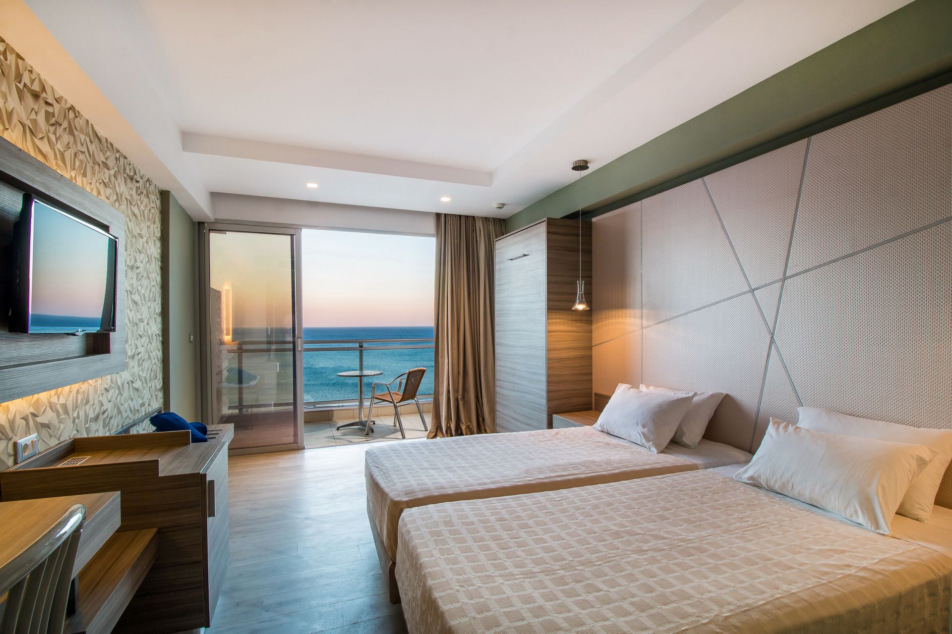 Superior | Sea View