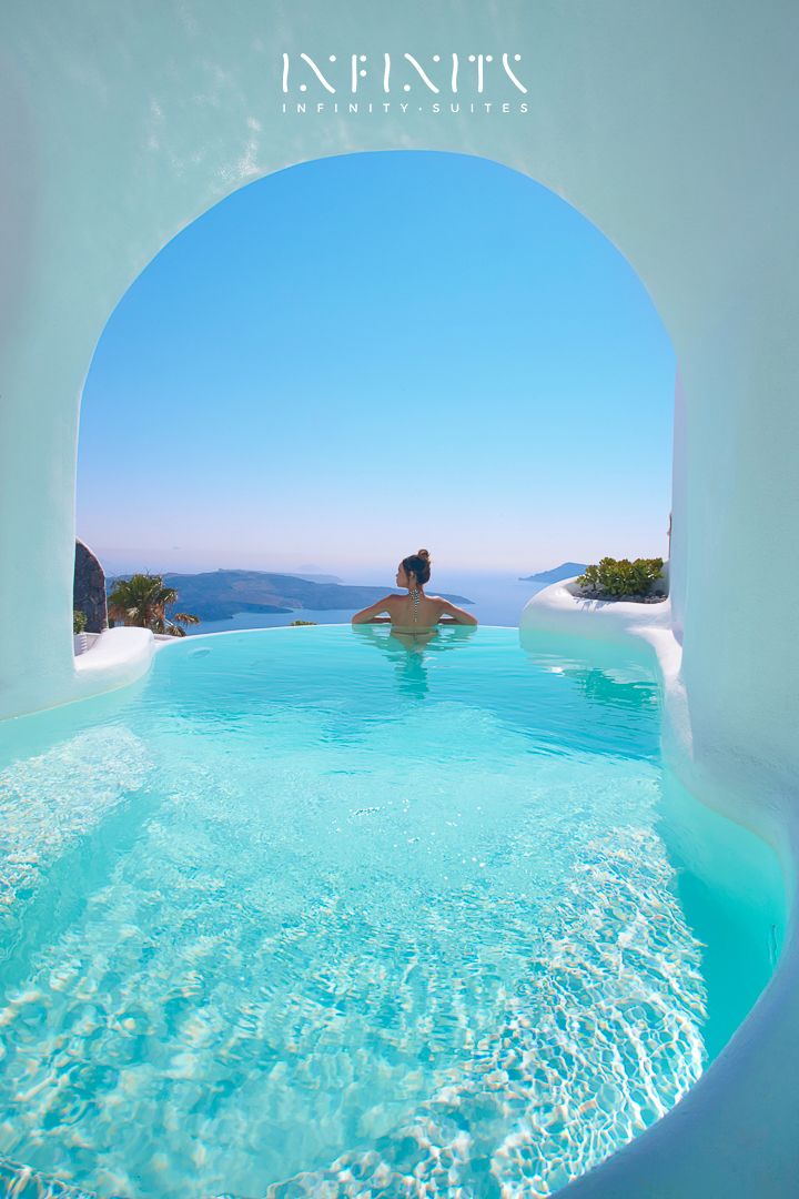 Infinity Pool Suite – Private Caldera Sea Sunset view