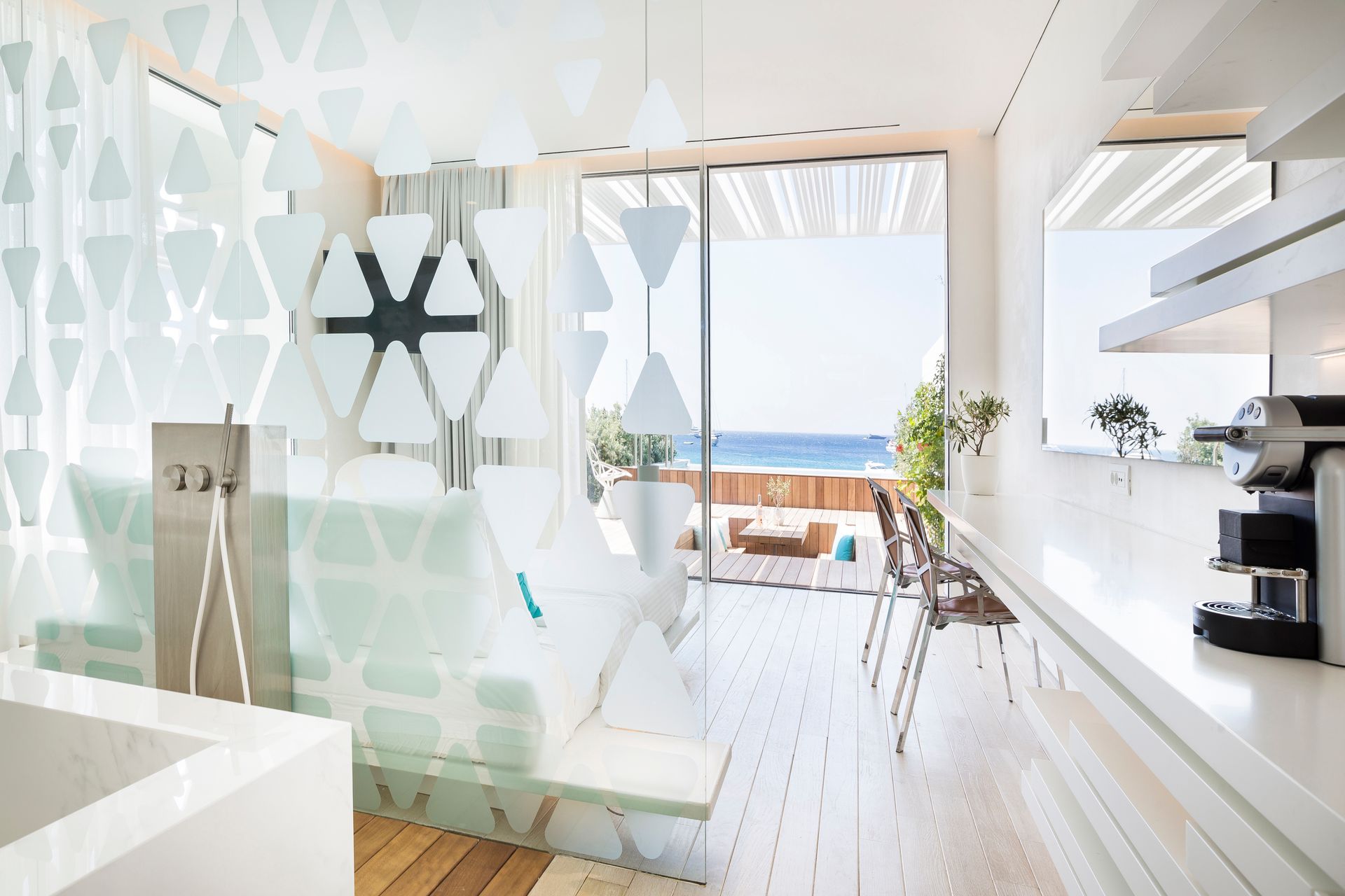 Mykonos Dove Beachfront Hotel - DRSUI - 9