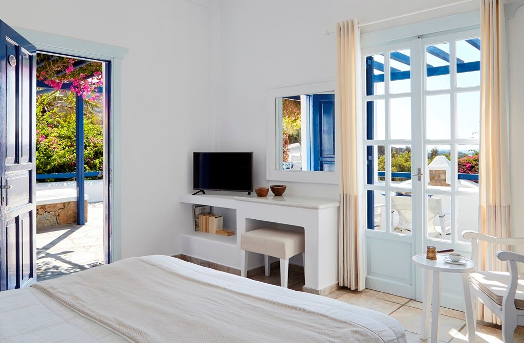 Deluxe Side Sea View Room