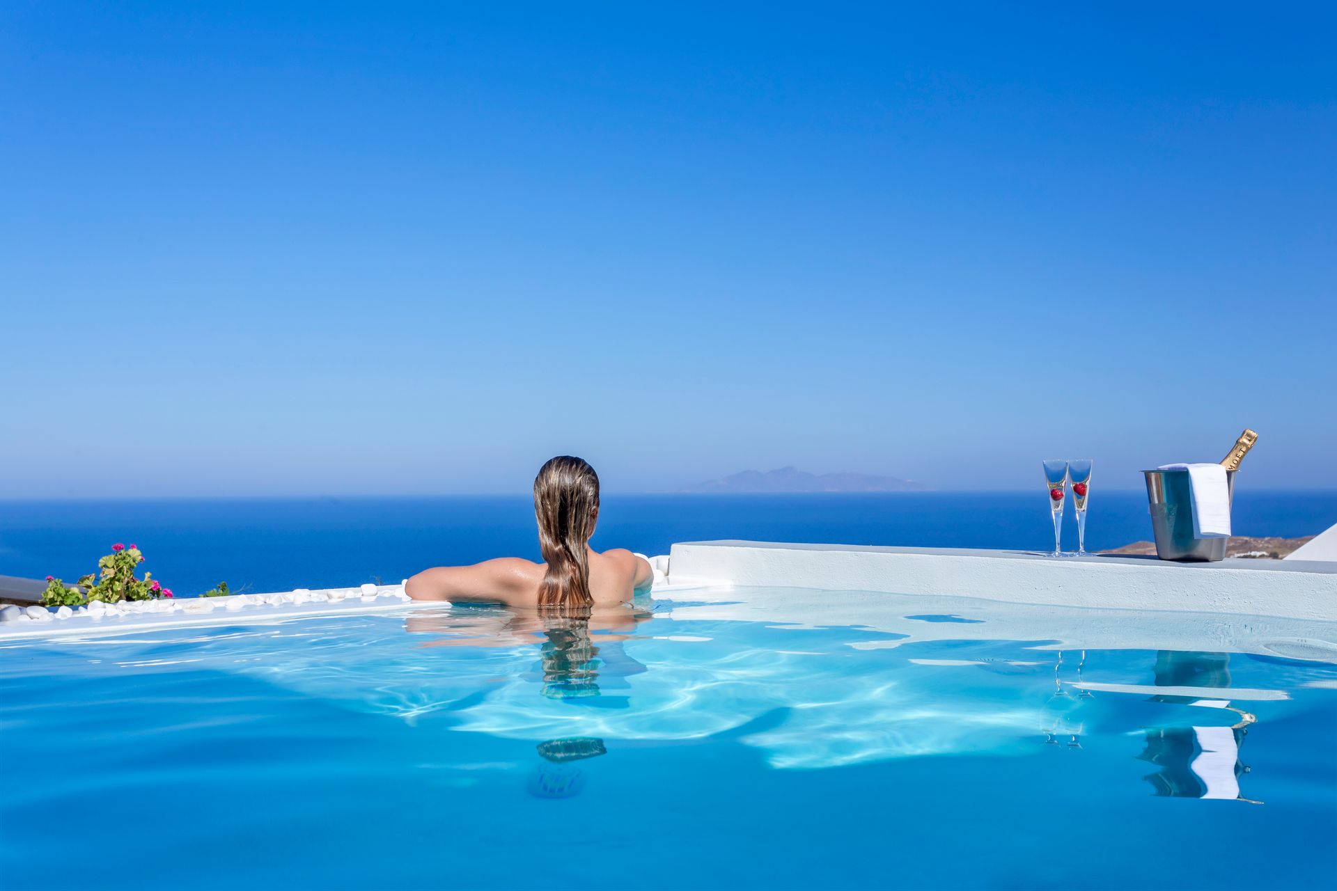 Pool Suite