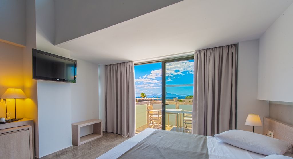 Twin Room with Sea View