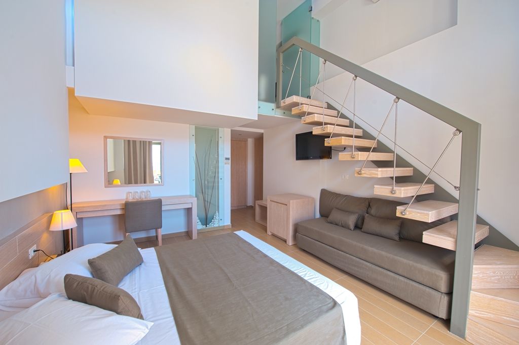 Maisonette with Garden View