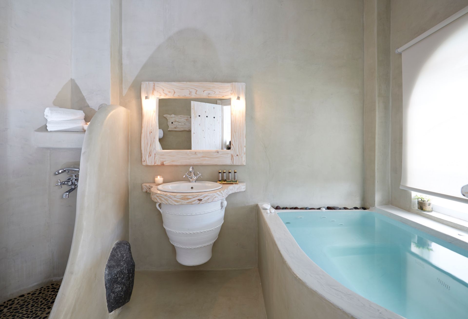 Athermi Suites Santorini - PRIV - 13