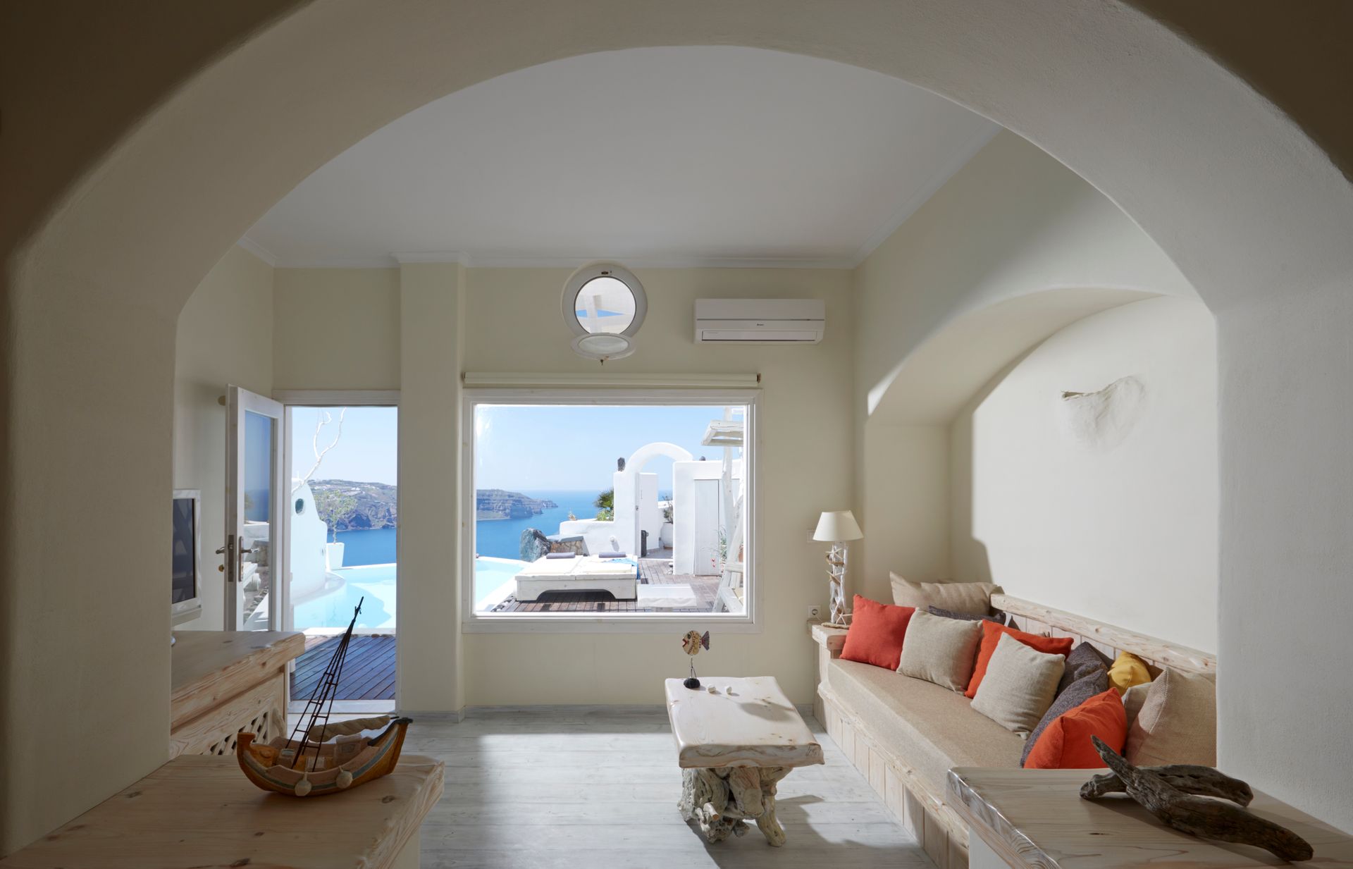 Athermi Suites Santorini - PRIV - 8