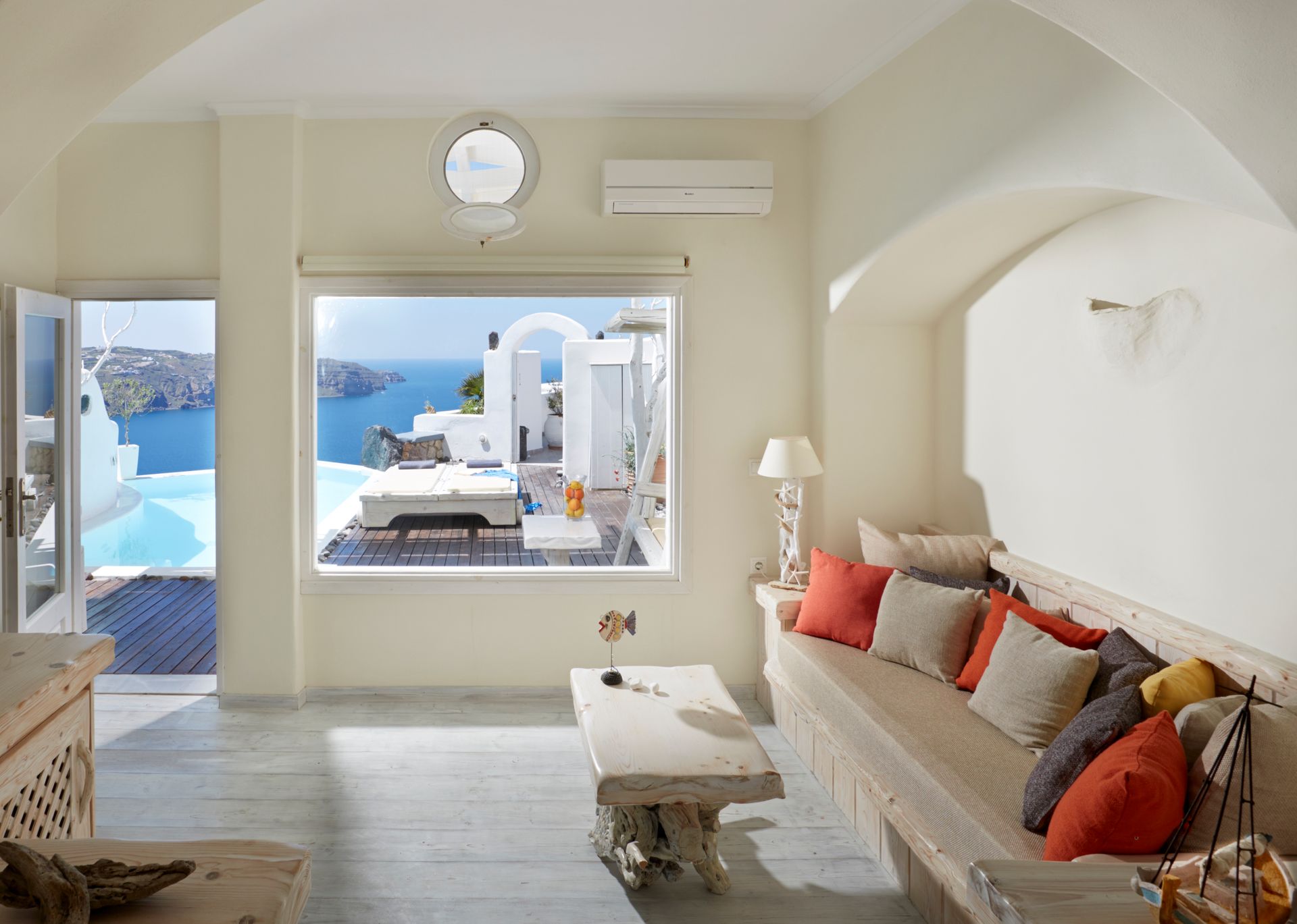 Athermi Suites Santorini - PRIV - 9