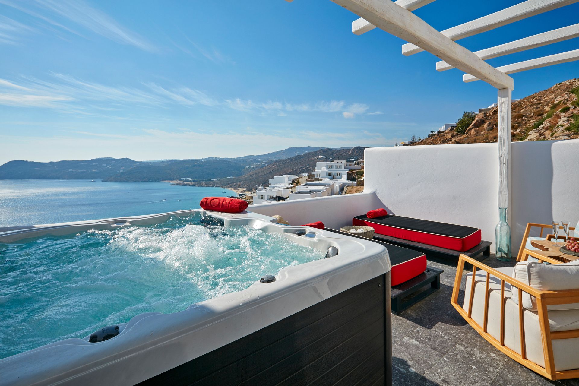 MYSTIQUE Suite with Outdoor Jacuzzi