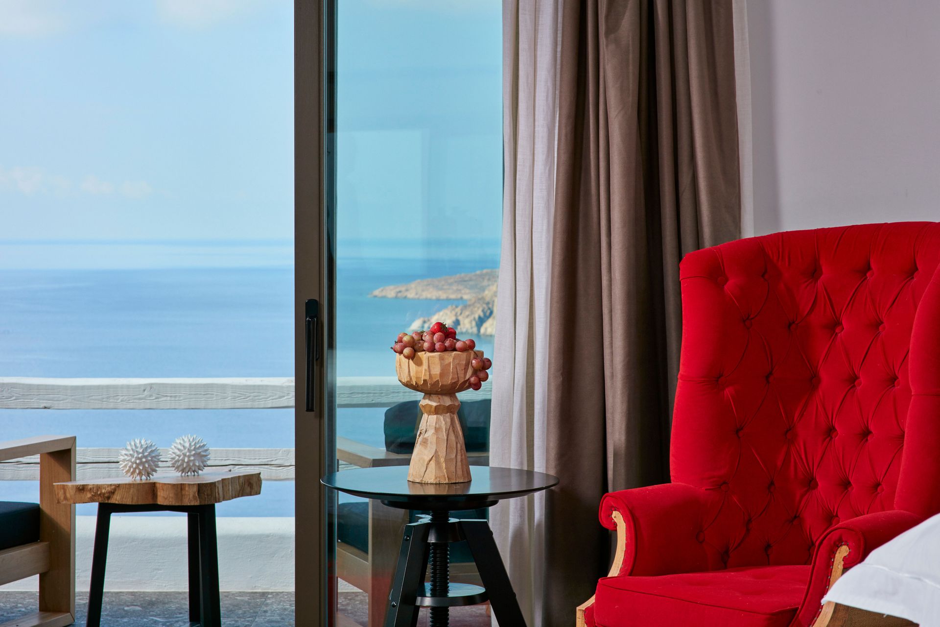 MYSTIQUE Suite Sea View