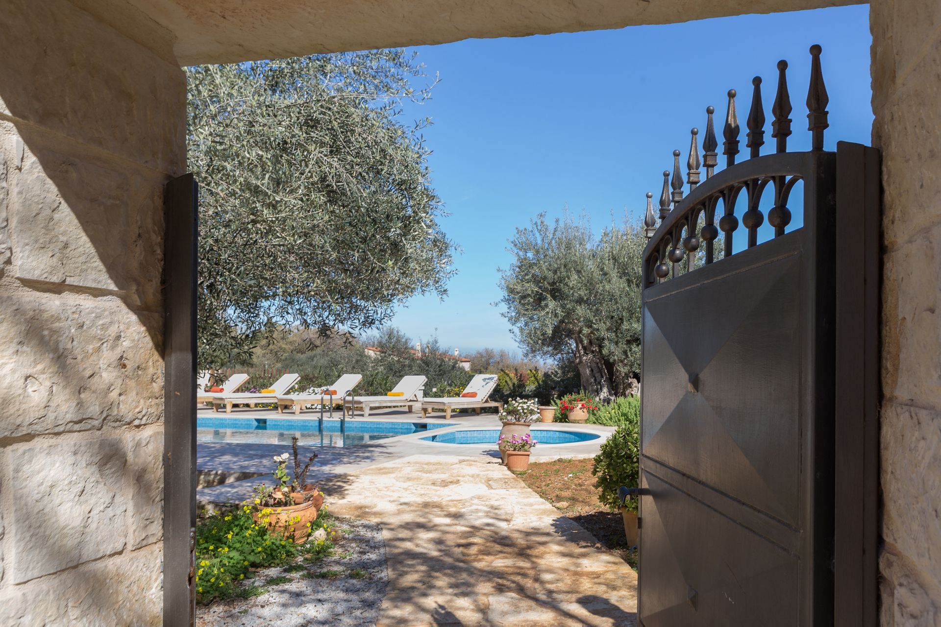 Vederi Estate - MEL - 11