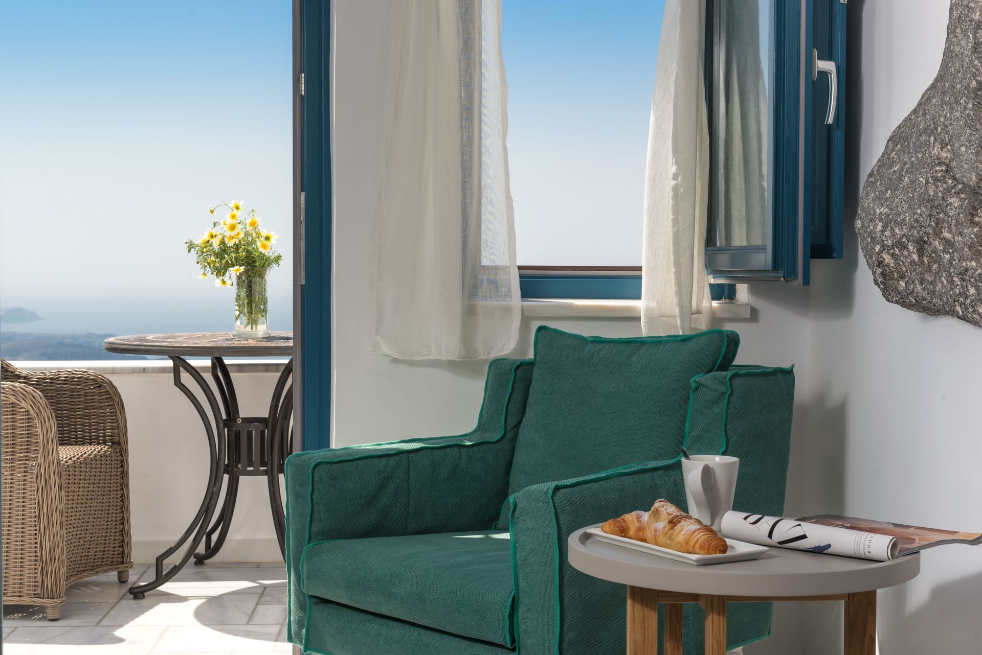 Junior Suite with Caldera view