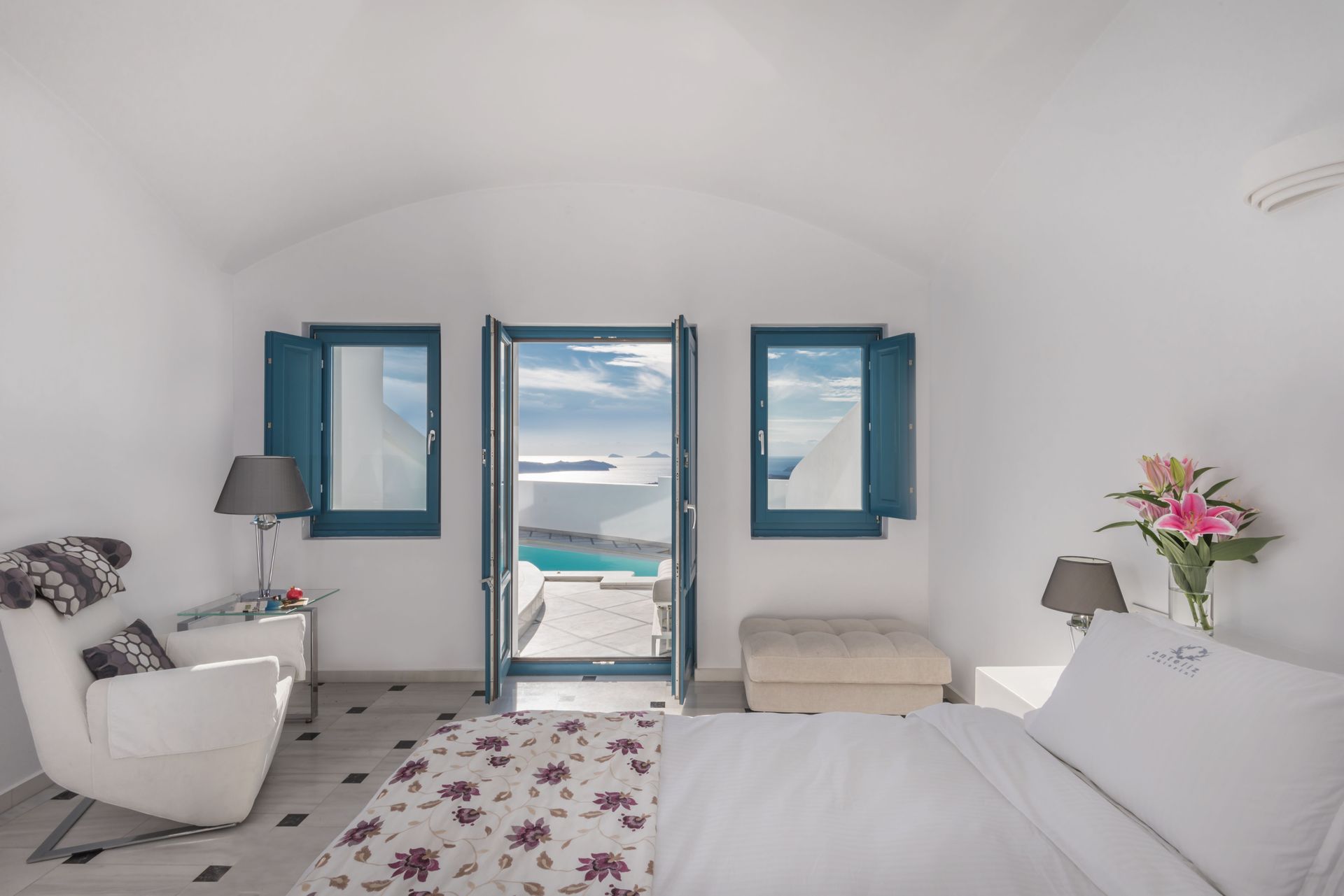 Anteliz Suites Santorini - POOL - 7