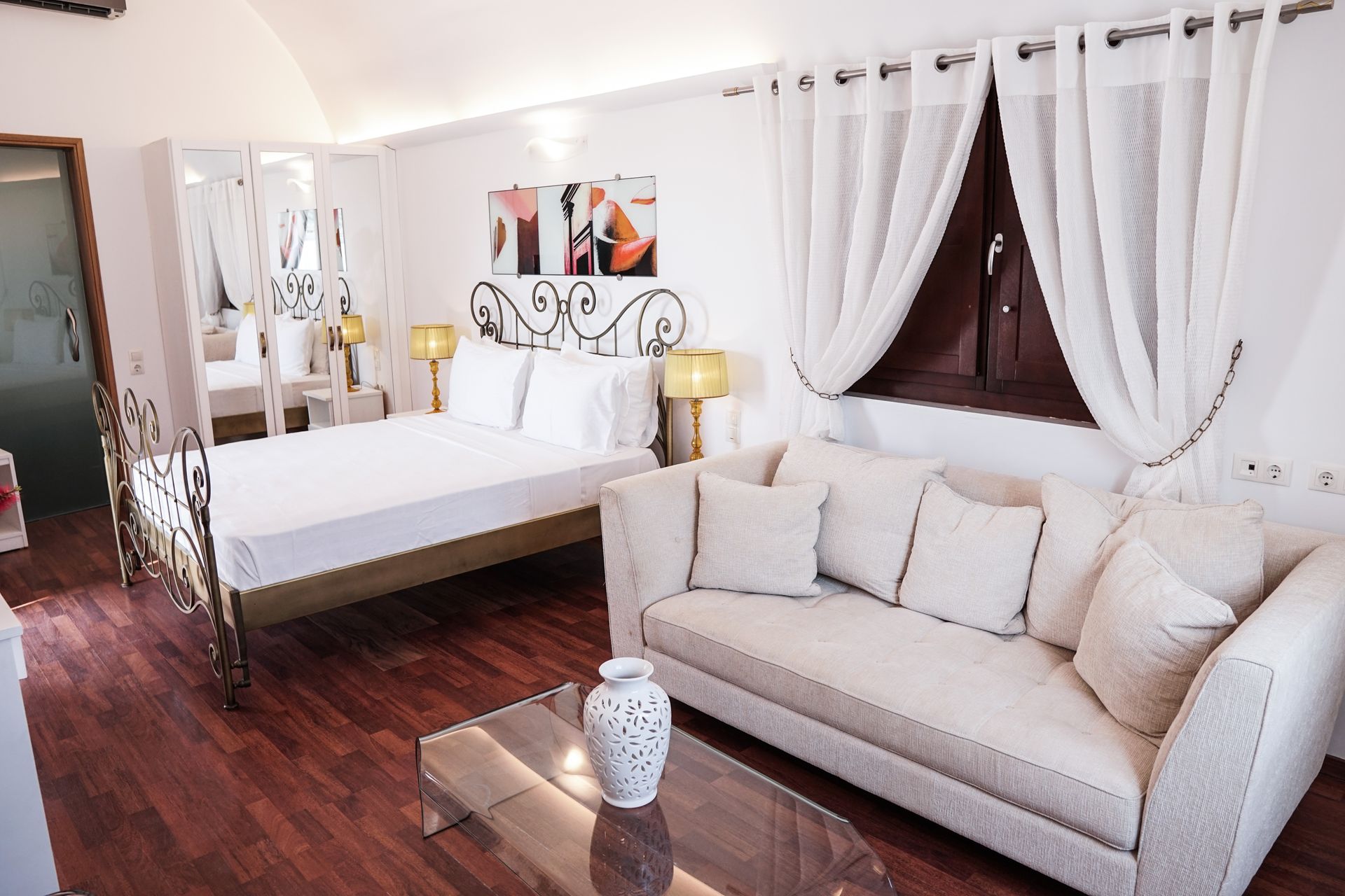 Royal  Suite with private Jacuzzi