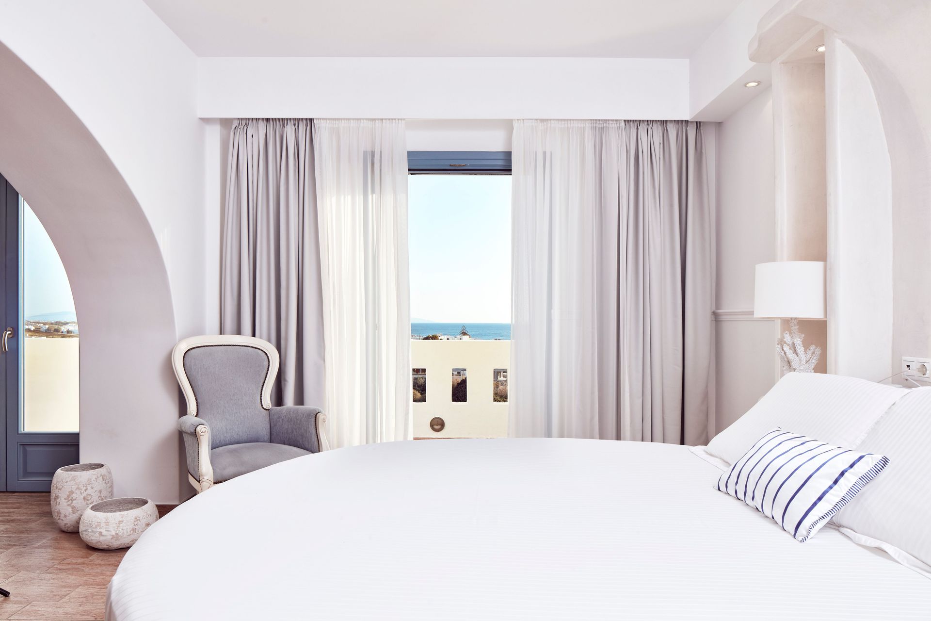 Sea View Suite with Indoor Jacuzzi Max 3 adults | Sea View | queen-size round bed | 33 sq.m