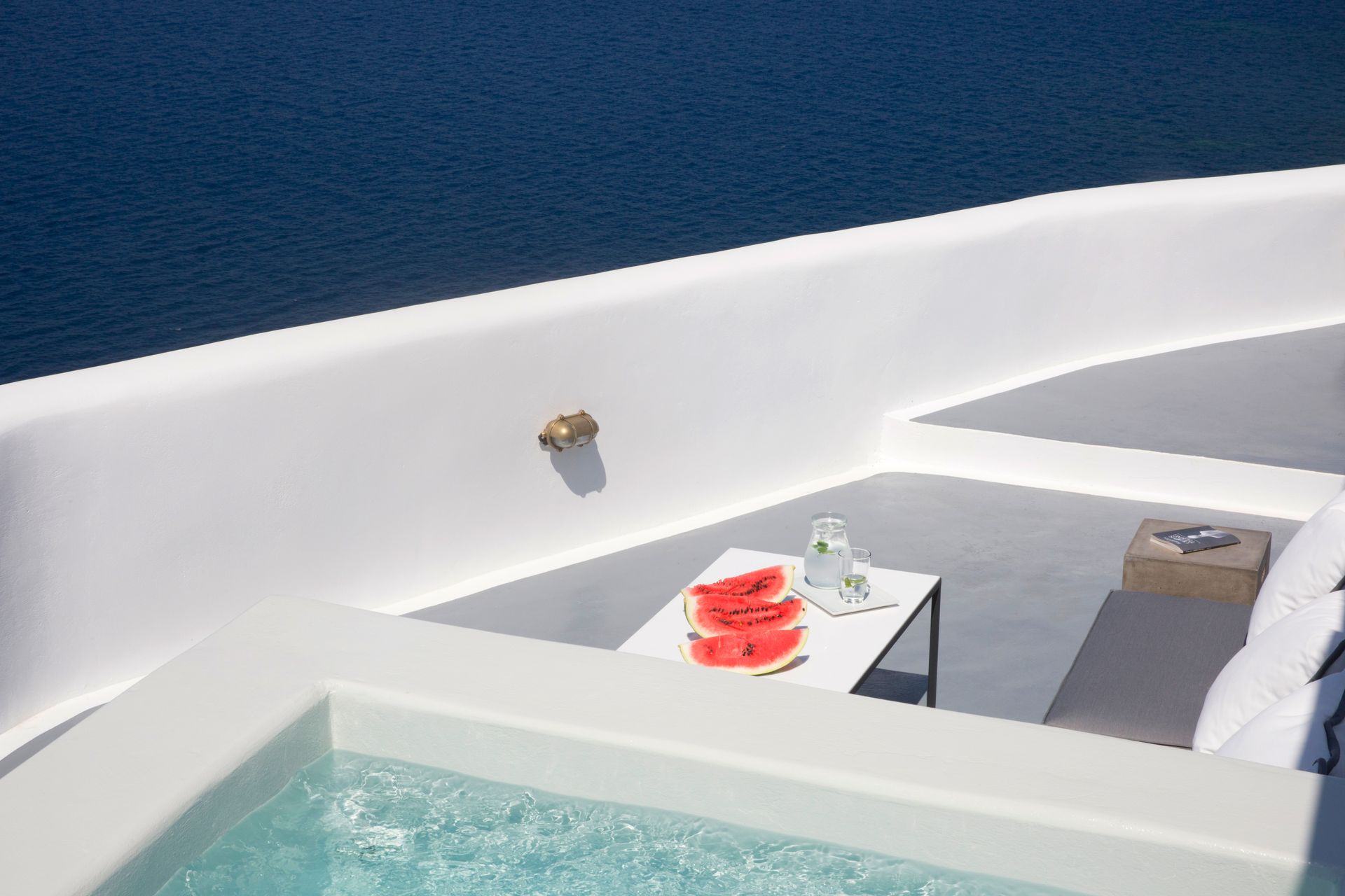 Akrotiri Cove Santorini - LUXHOU - 3