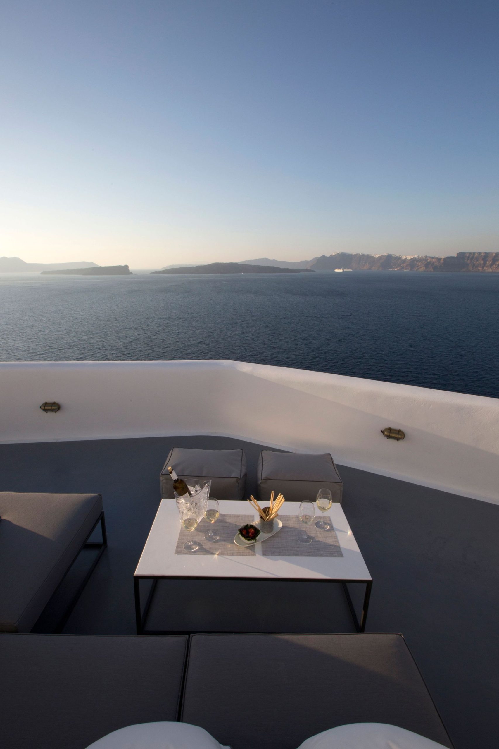 Akrotiri Cove Santorini - LUXHOU - 9