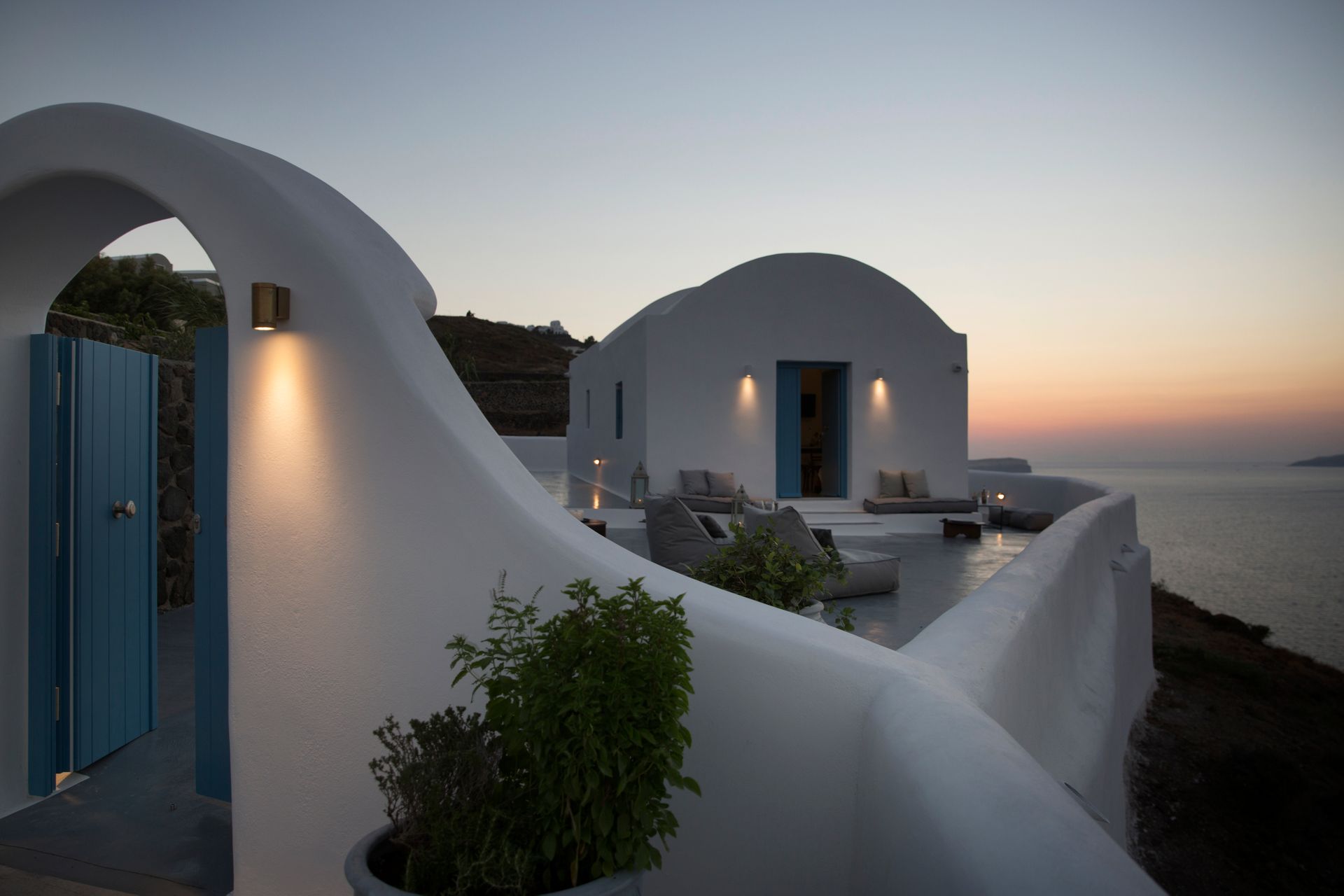 Akrotiri Cove Santorini - LUXHOU - 29