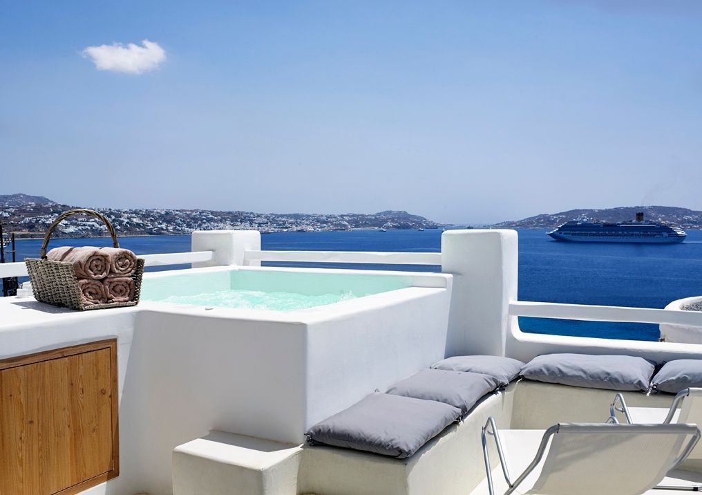 Deluxe Sea View Suite with Outdoor Mini Plunge Pool