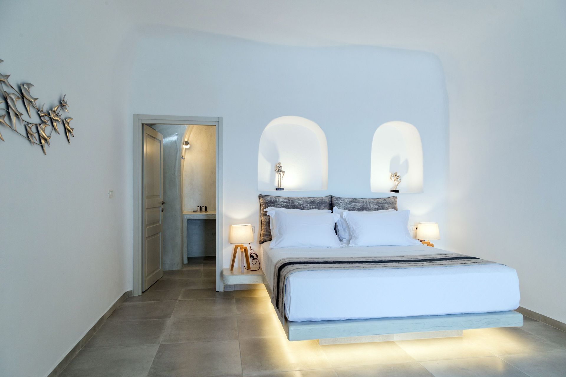 Adamant Suites Santorini - MOONST - 6