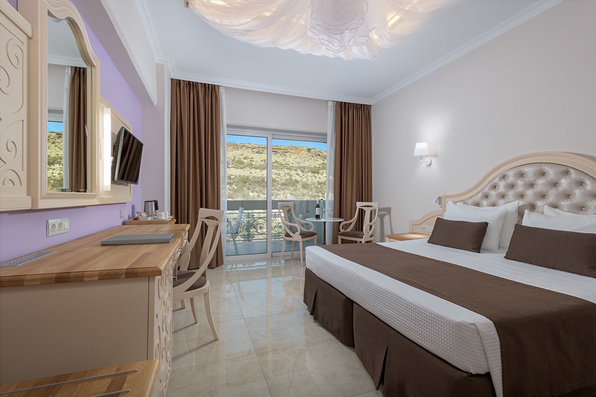Deluxe Room Land View