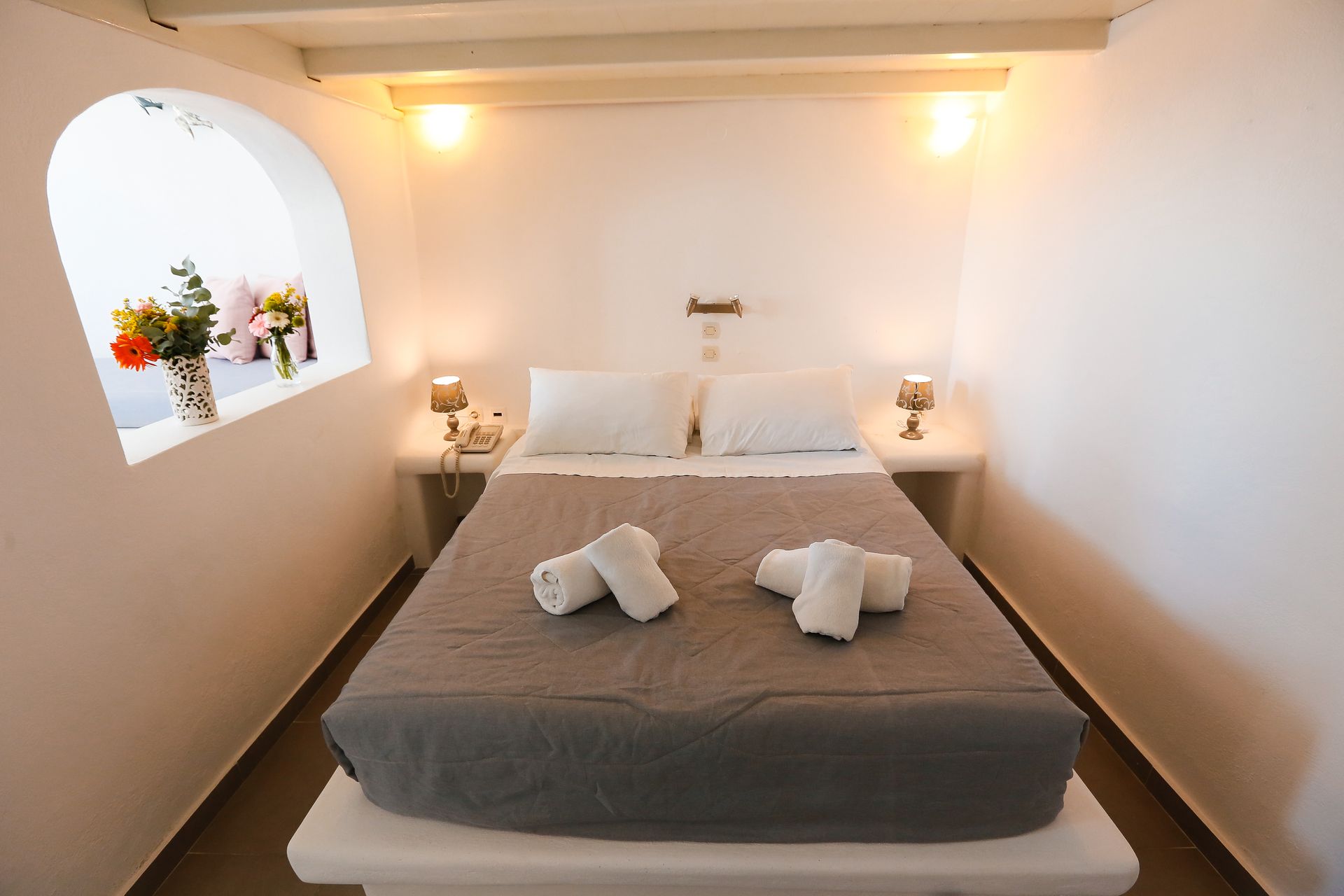 Deluxe Apartment with Caldera View