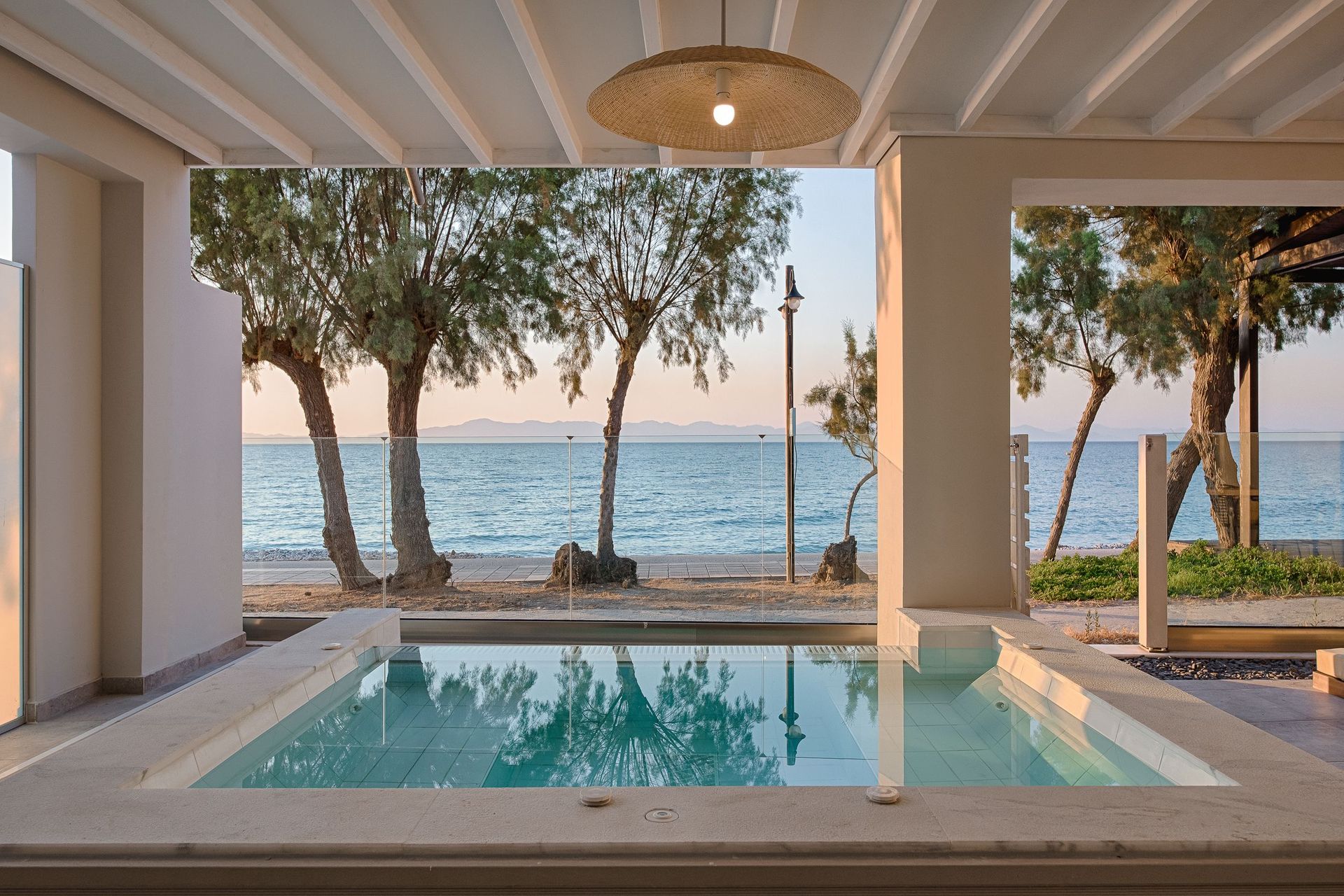 Seafront Premier Suite with Jetted Pool