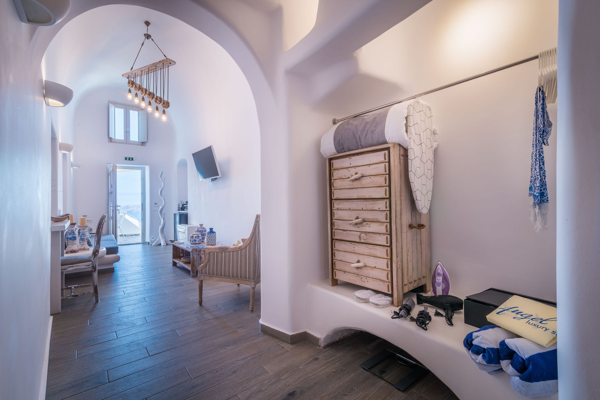 Angel Luxury Suites Santorini - ATHINA - 7