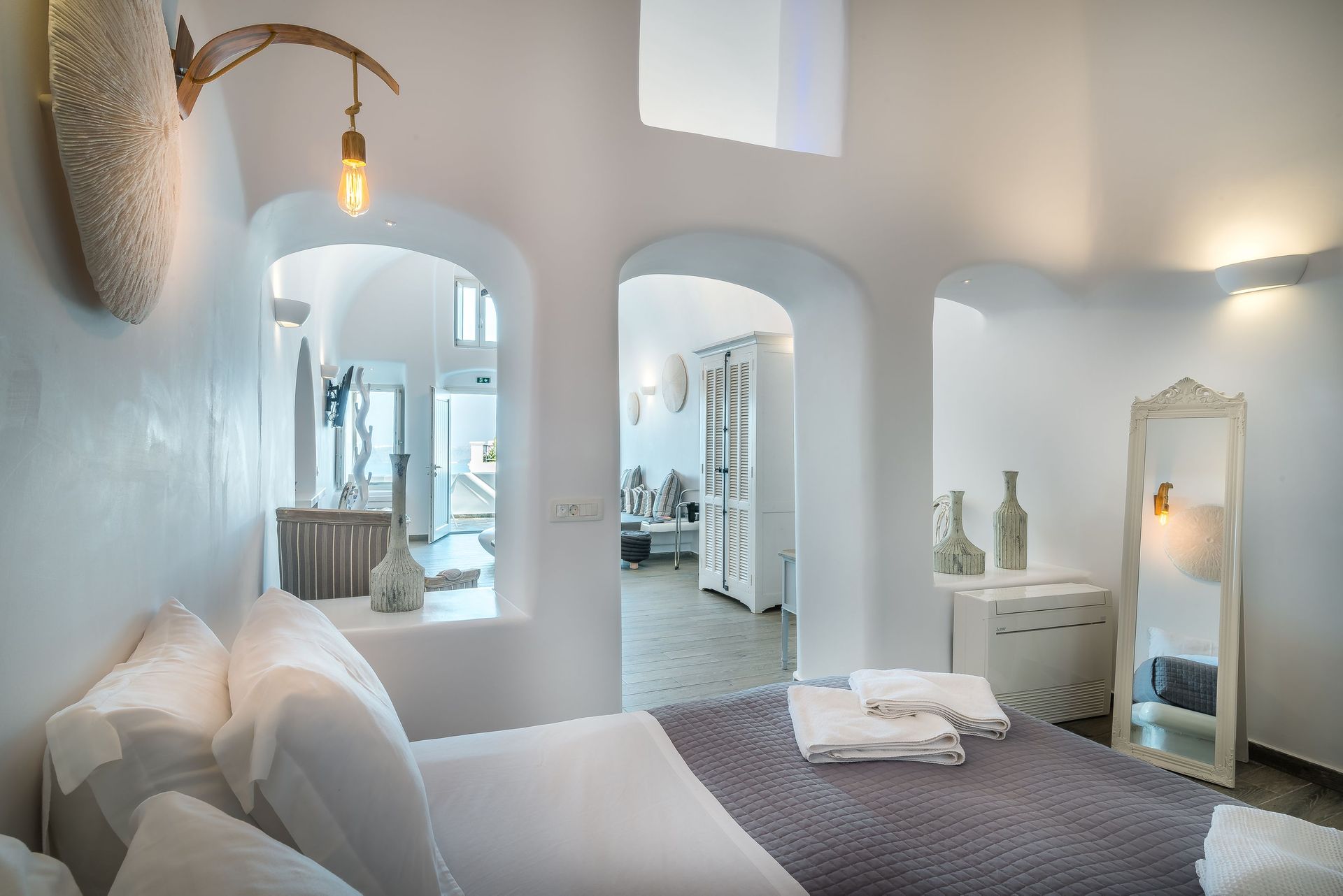 Angel Luxury Suites Santorini - ANGEL - 2