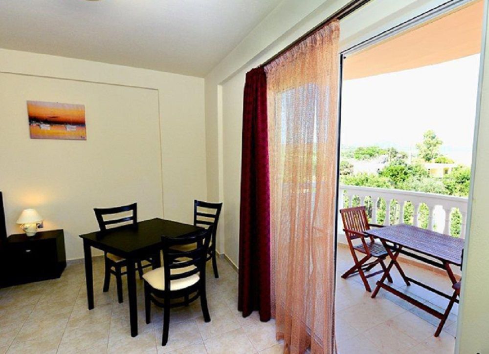 Family + Friends Suite with Private Patio