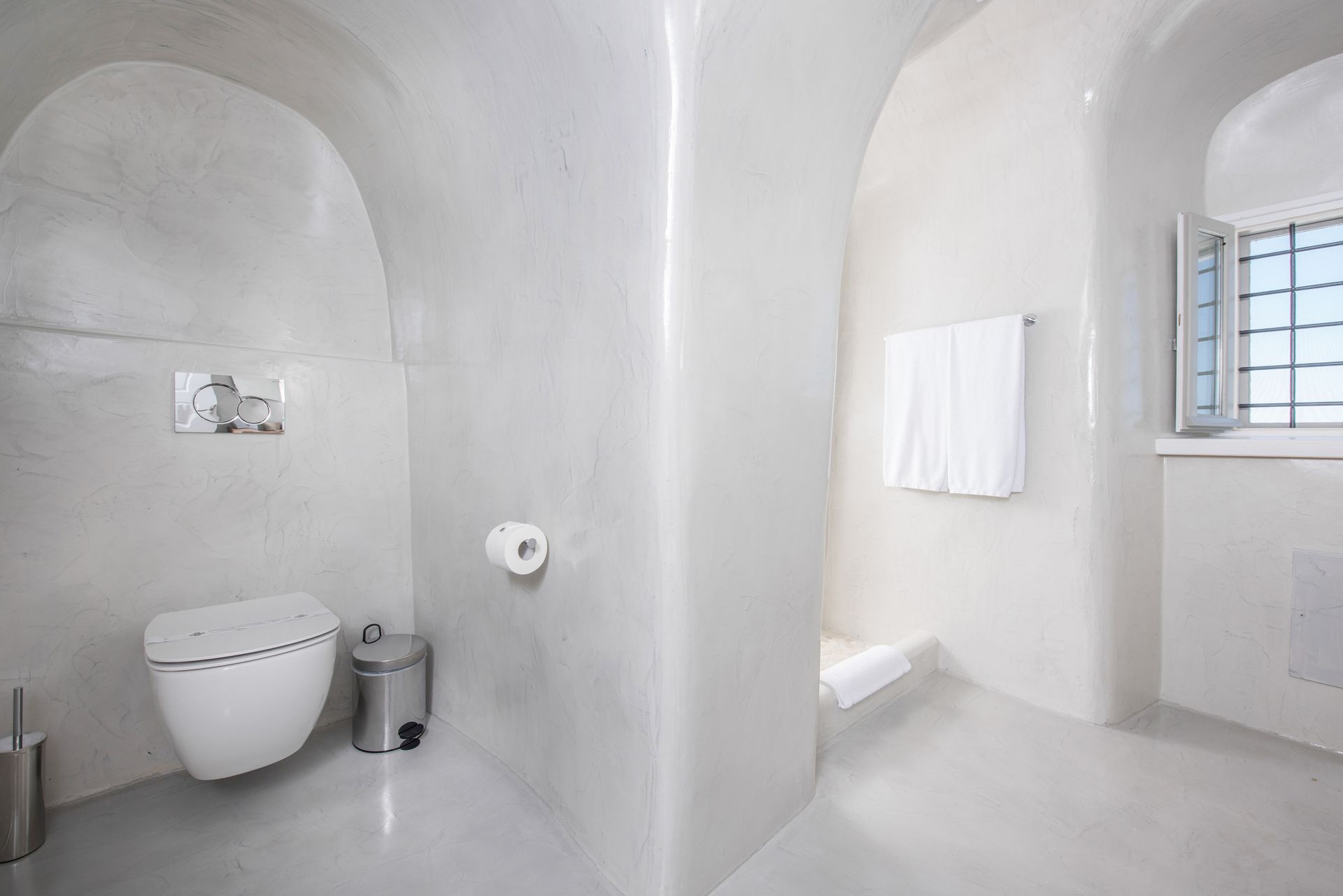 Aqua Luxury Suites Santorini - MARINE - 9
