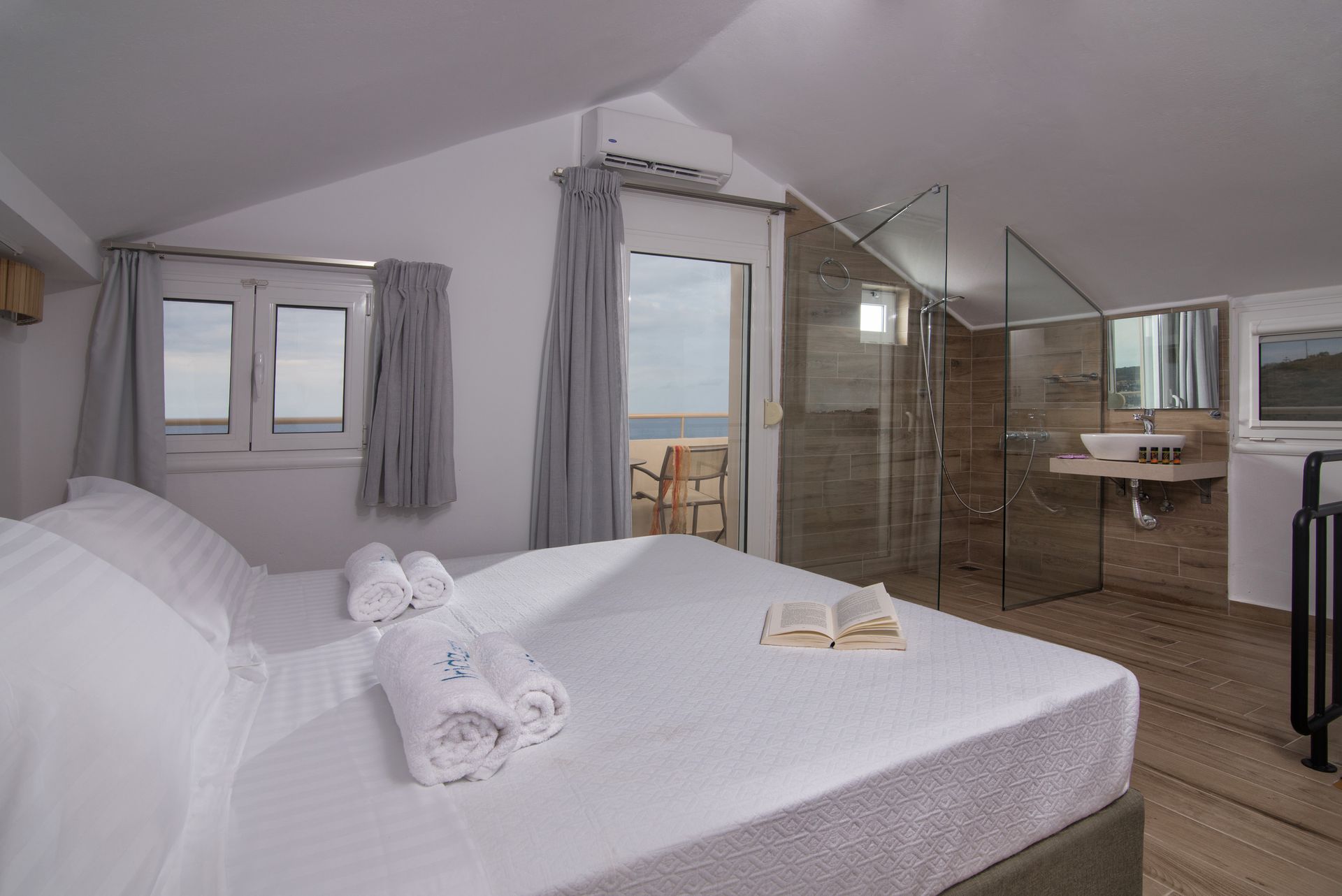 Gardens Maisonette Sea View